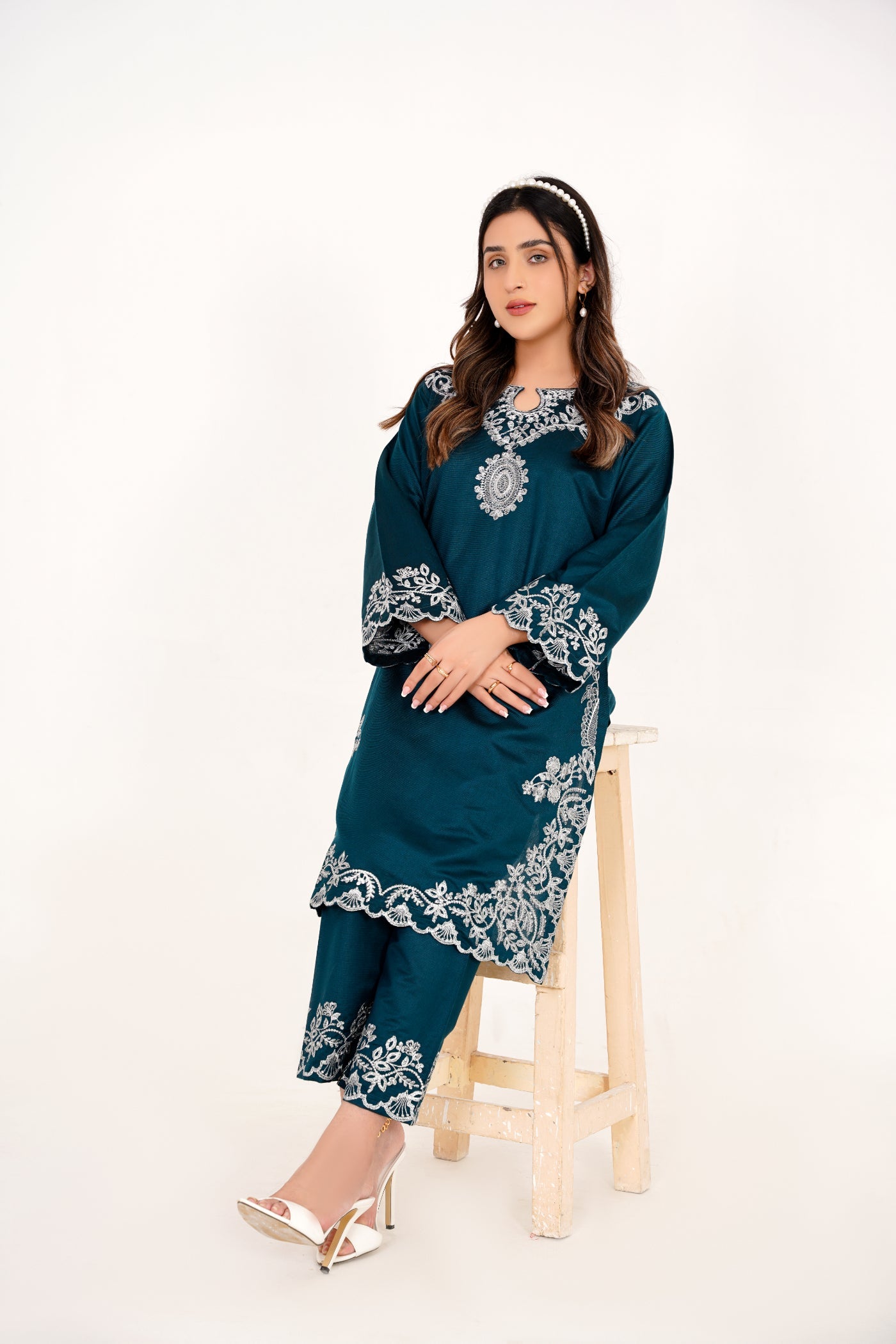 Rang Riwaj Mehru Pret Women 2pcs