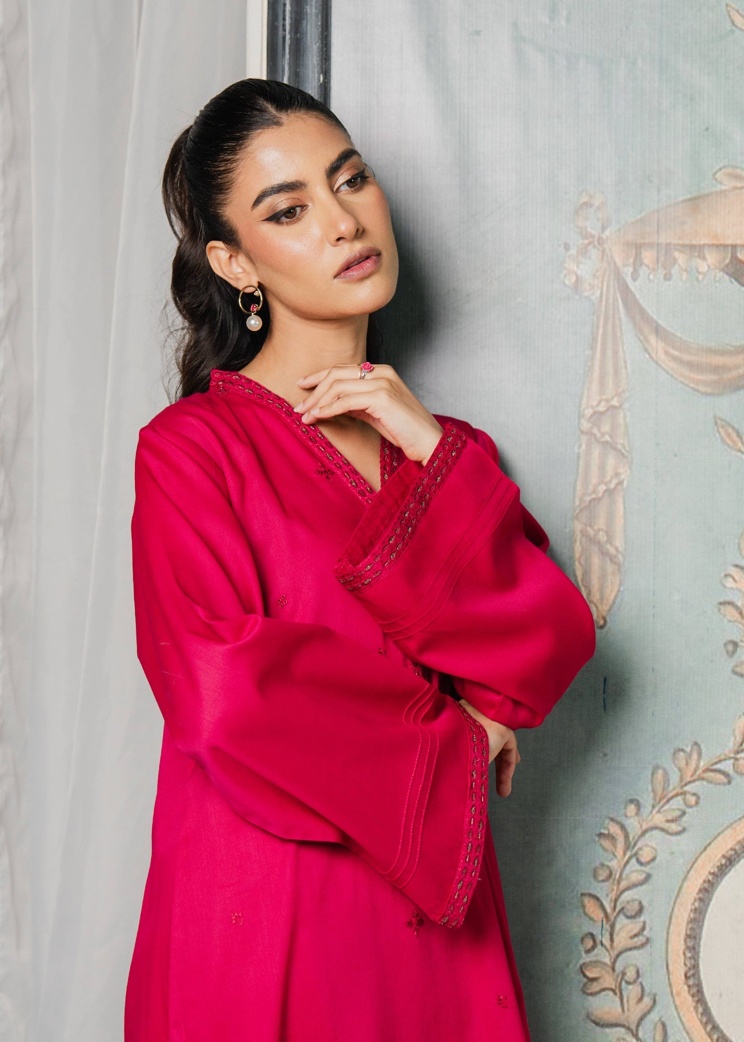 Buzzazi Bright Pink Embroidered Women 2pcs