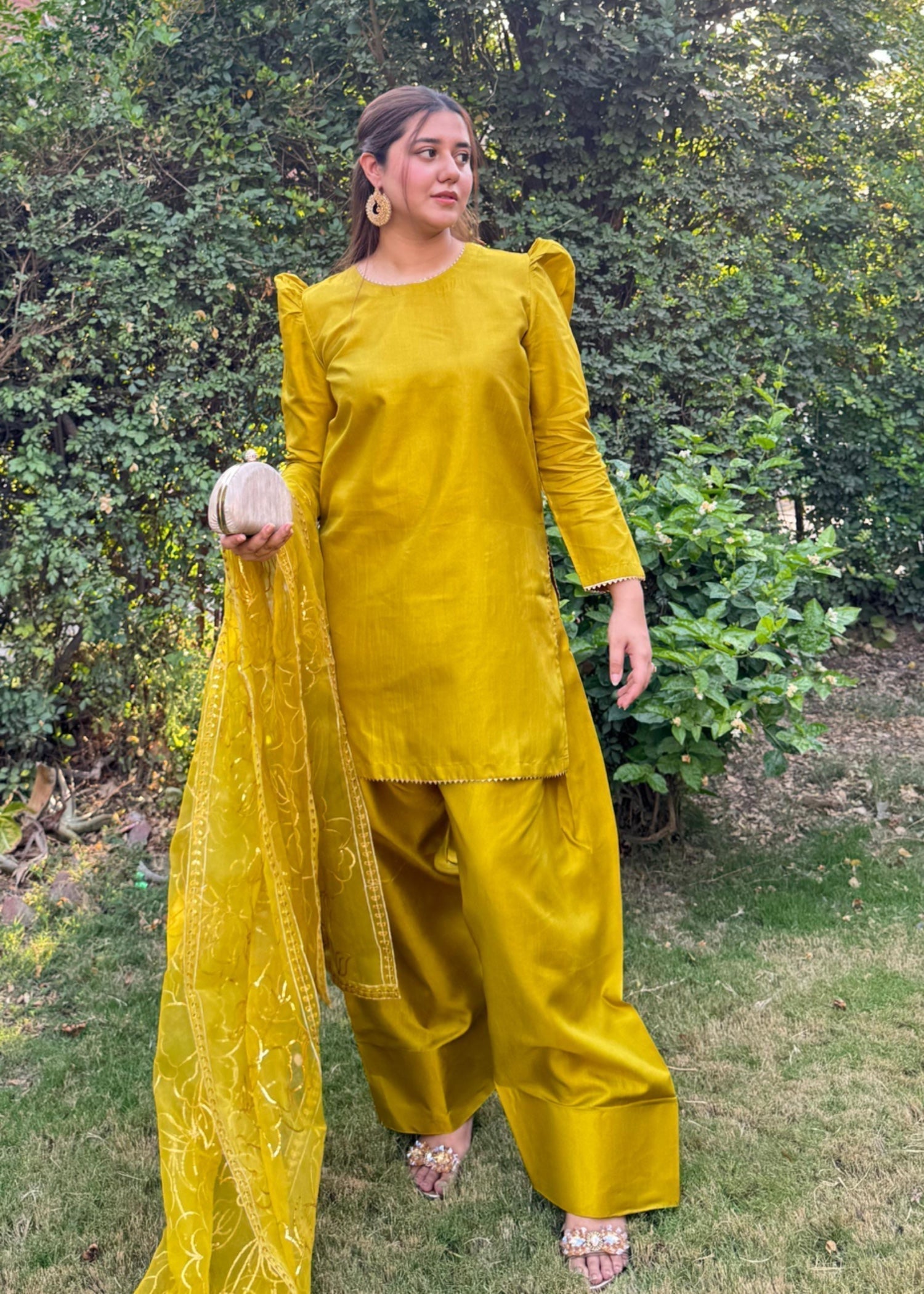 Laal Clothing NLC 062 Farshi Shalwar Women 3pcs