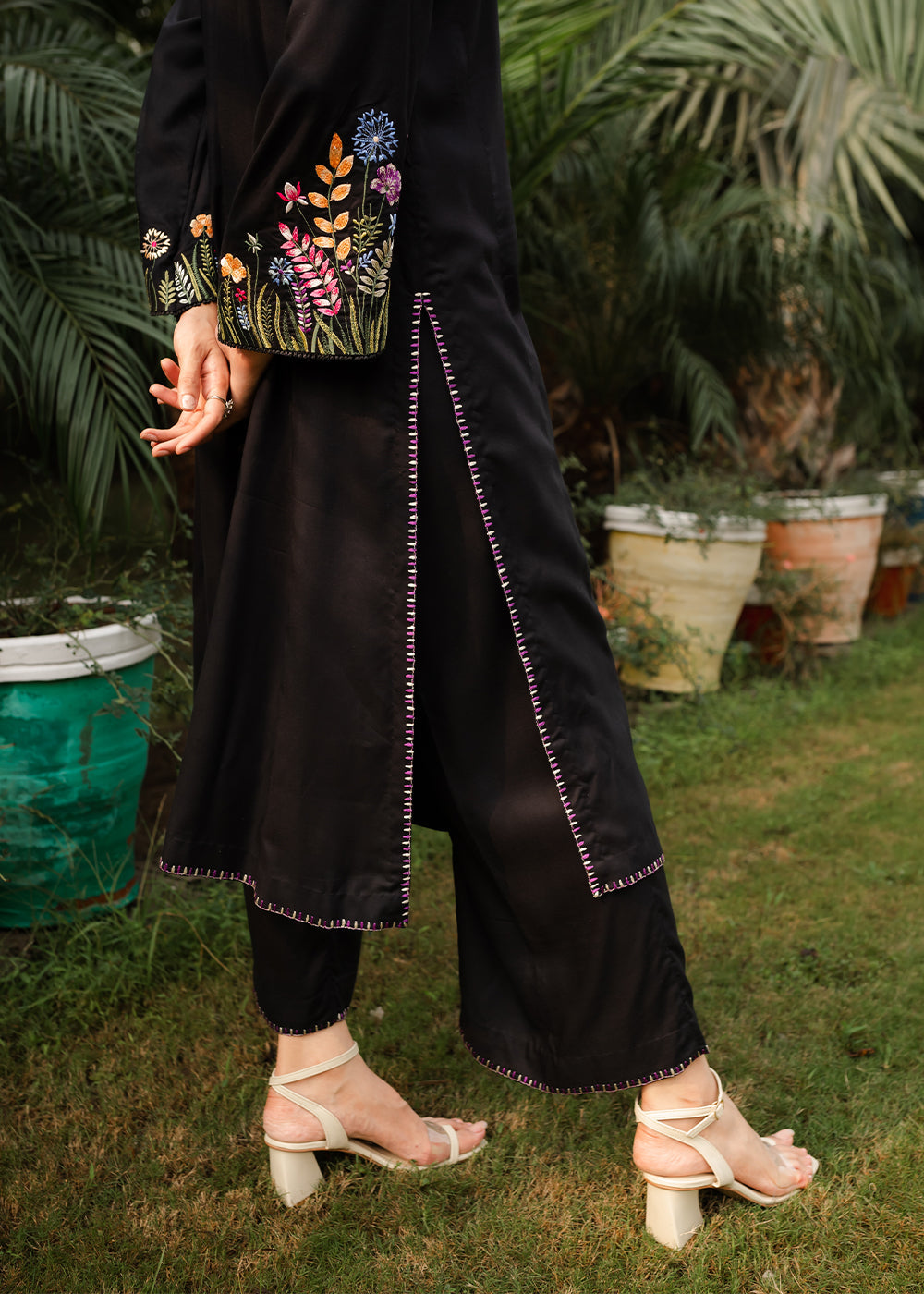 Shades By Abeeha Usman ANEMONE Women 2pcs