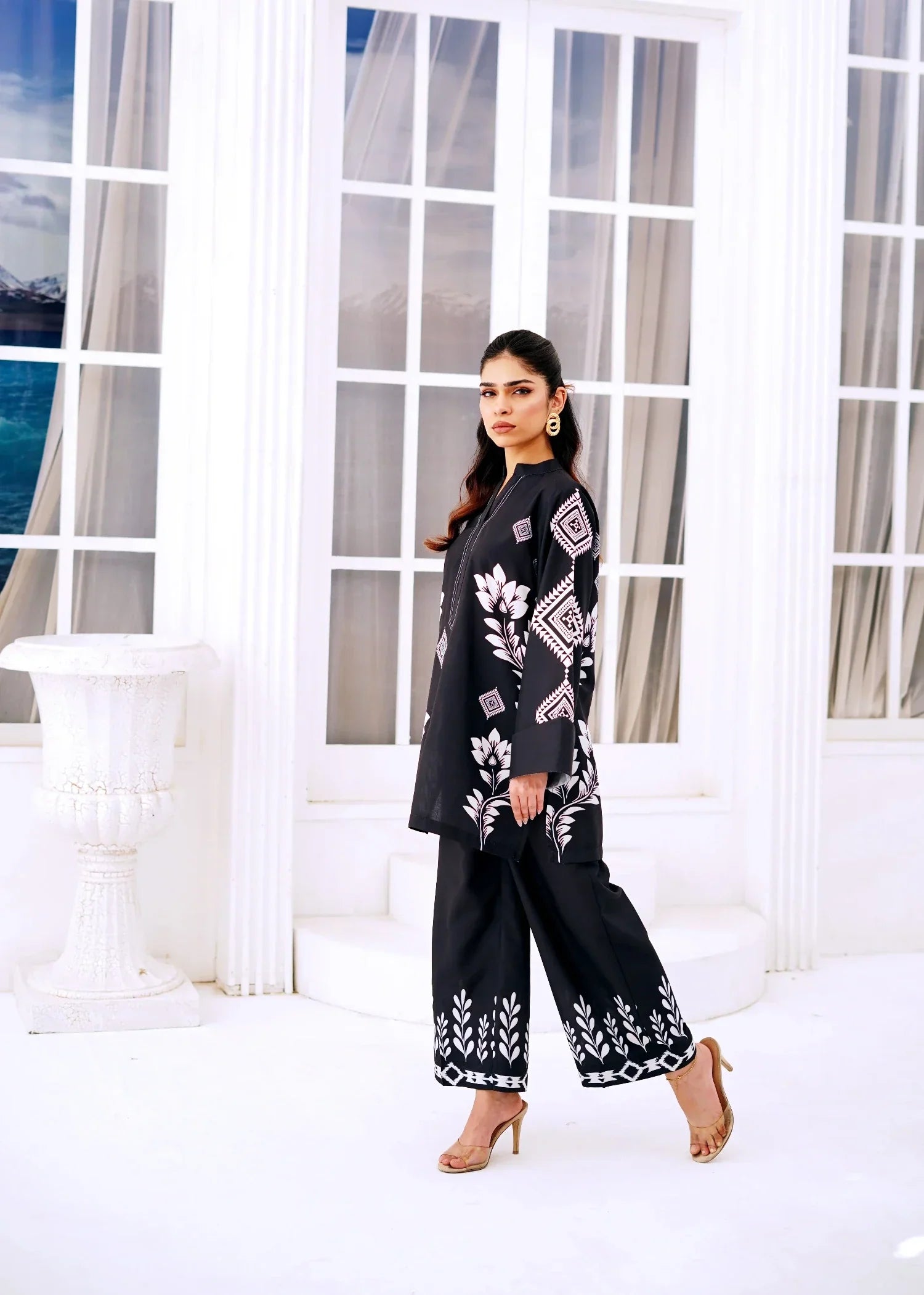 Nairah Noir Bloom Women 2pcs