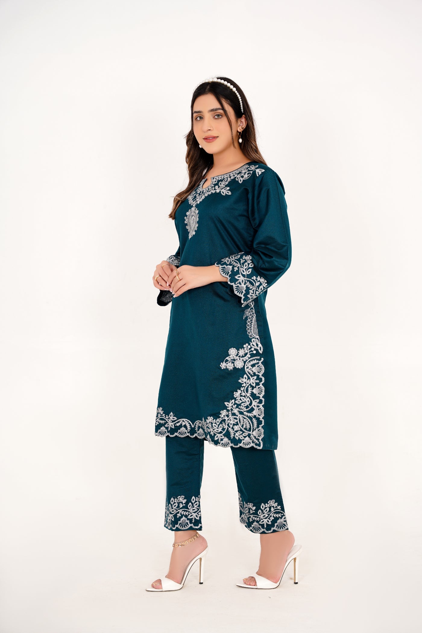 Rang Riwaj Mehru Pret Women 2pcs