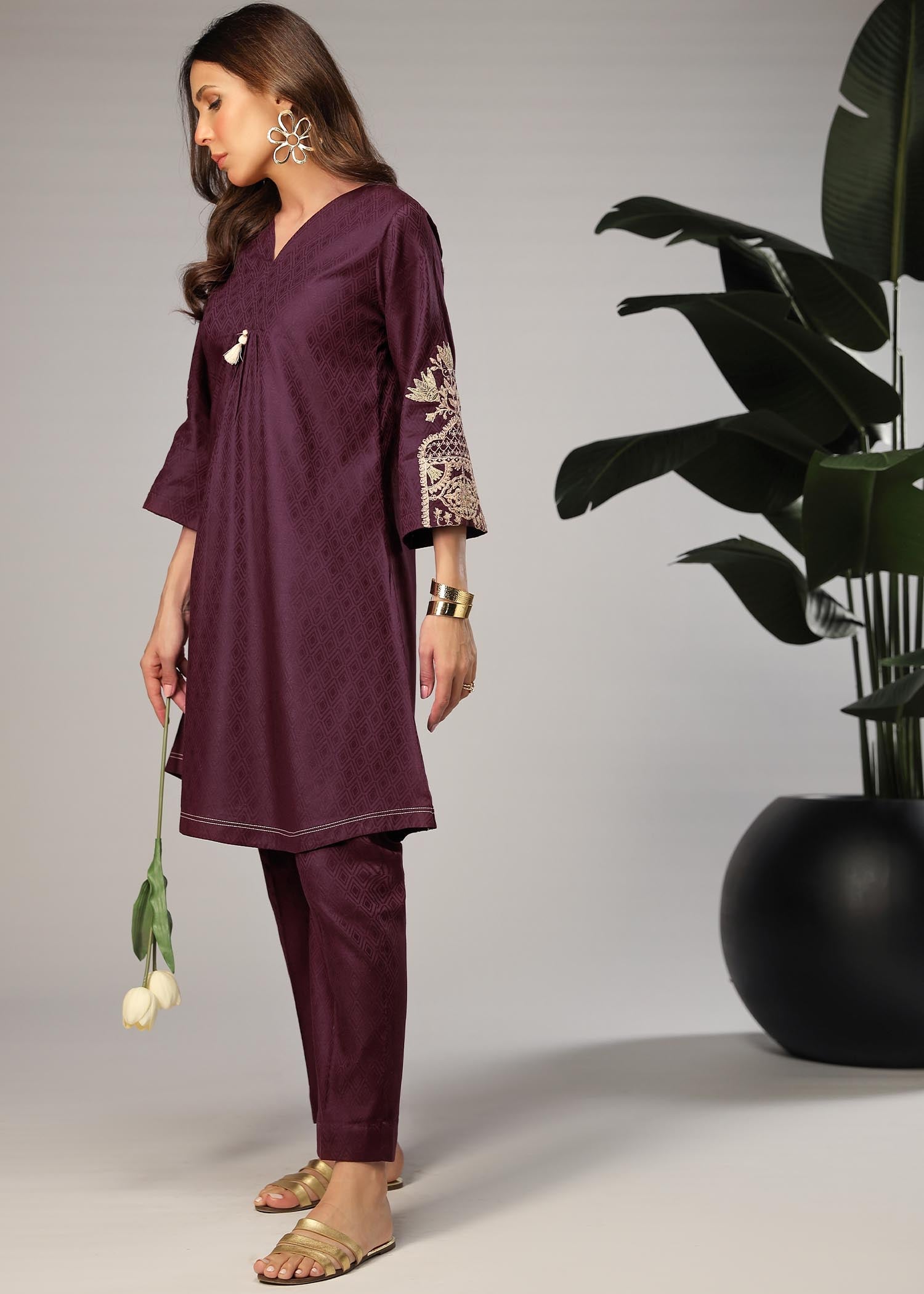 Merakish Daphne Jacquard Embroidered Stitched Women 2pcs