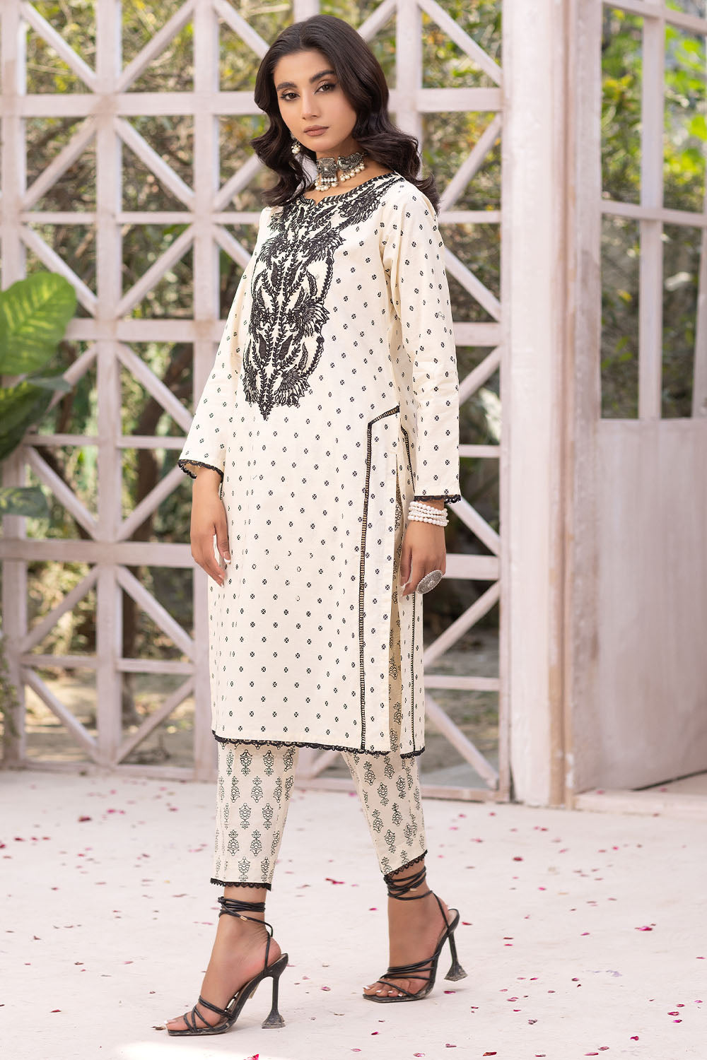 Madame Embroidered Cotton Lawn Co Ord 2684 Women 2pcs