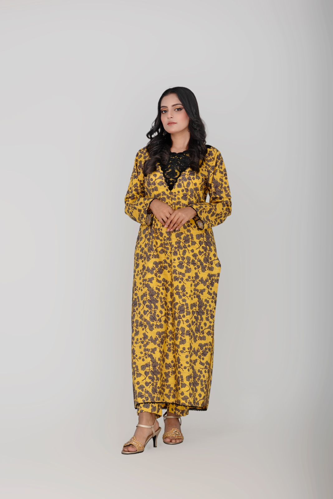 A&J W.E YELLOW Women 2pcs