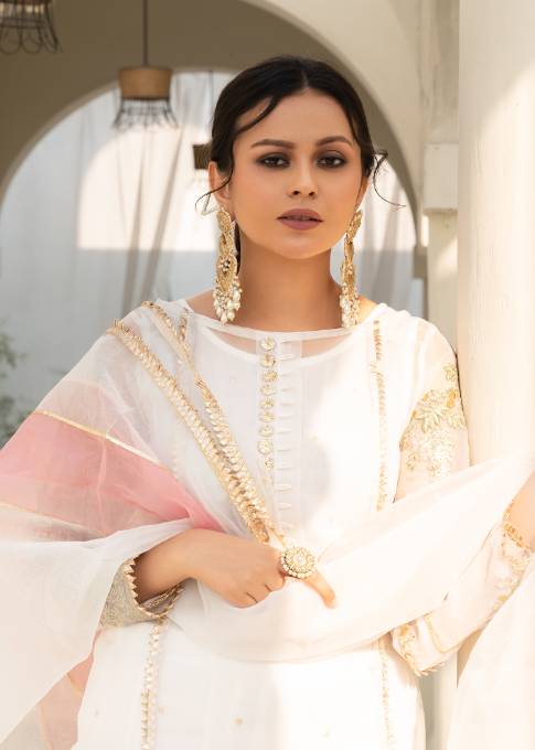 Hem Lotus Outfit White Women 4pcs