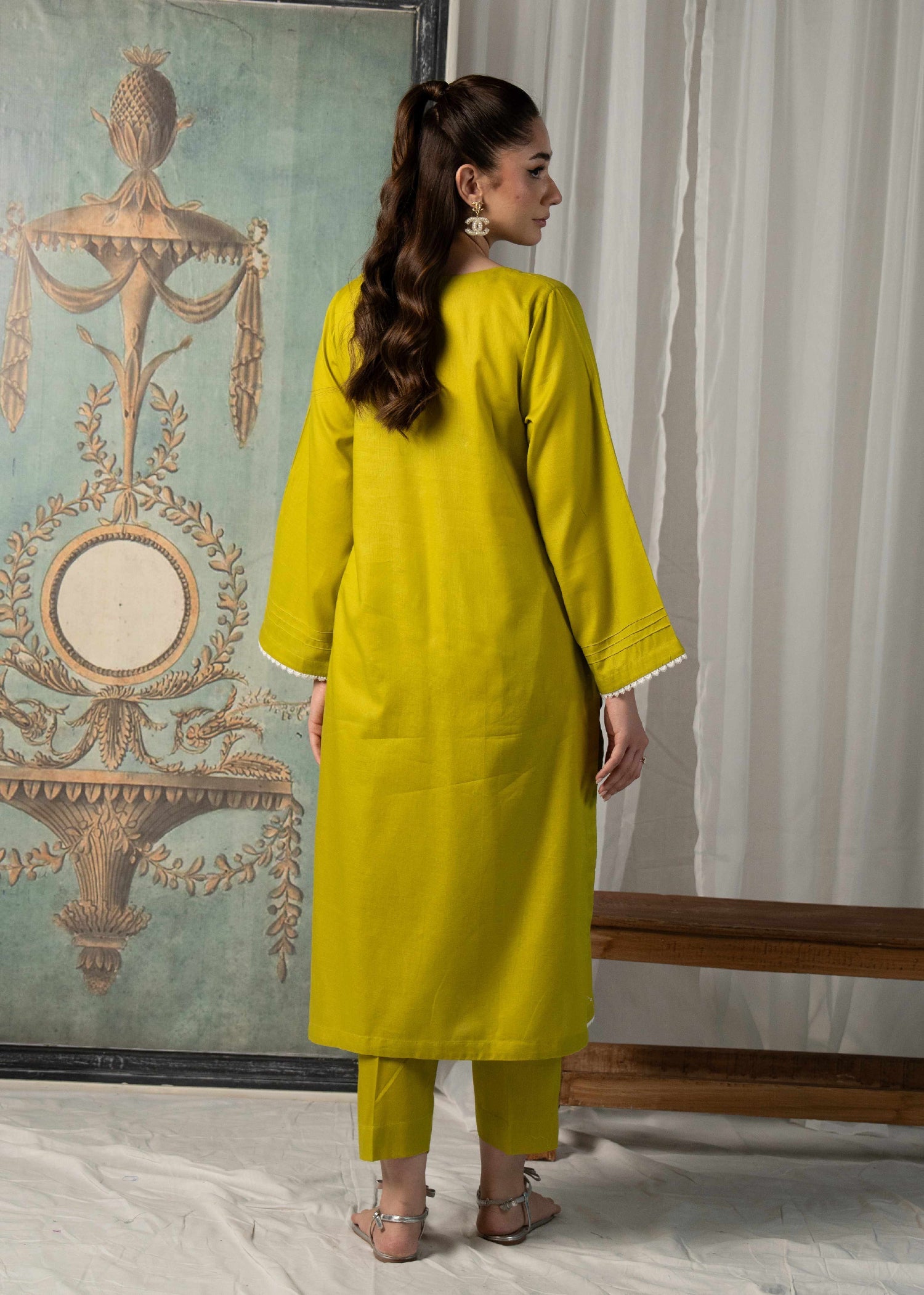 Buzzazi Embroidered Lime Women 2pcs