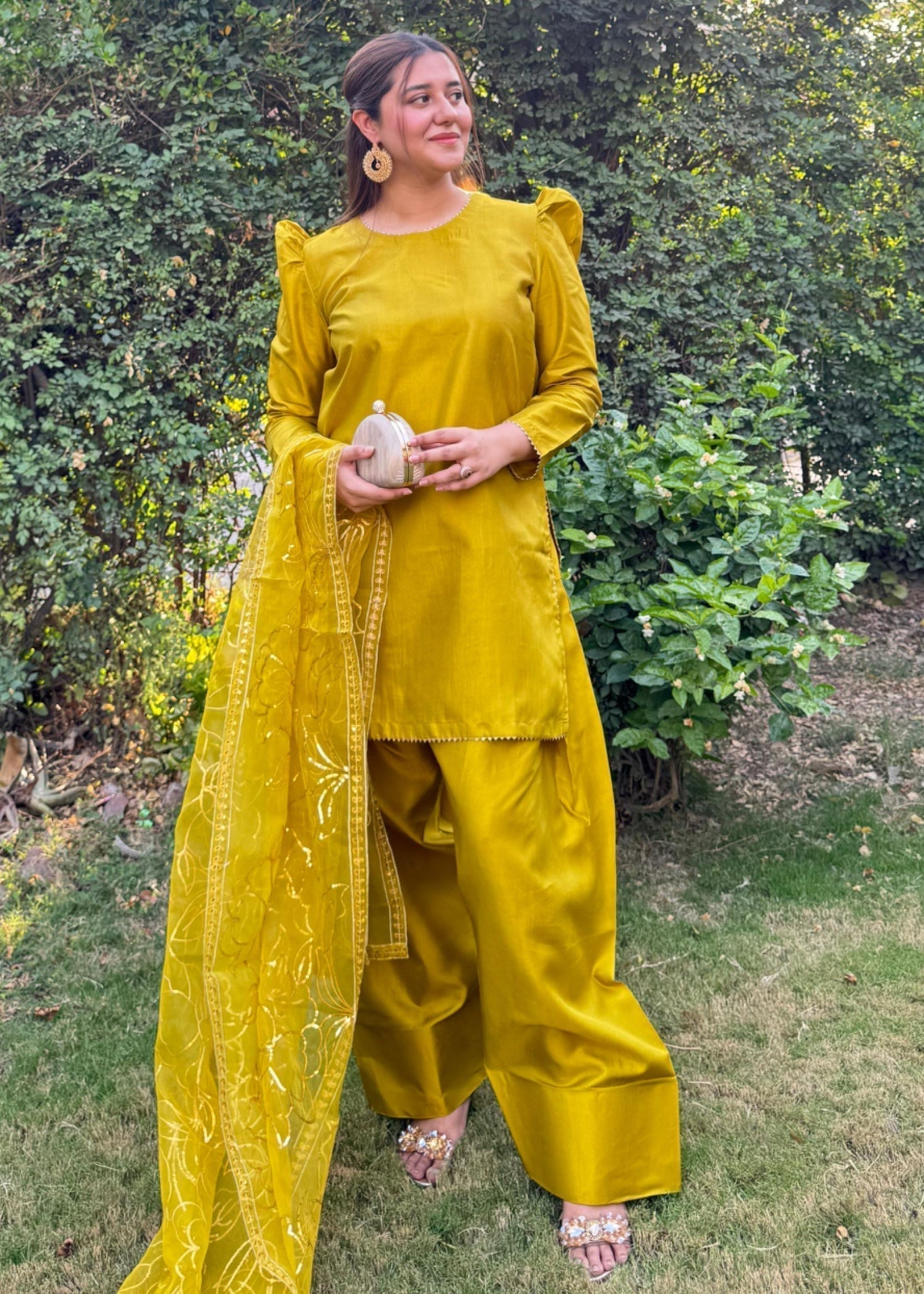 Laal Clothing NLC 062 Farshi Shalwar Women 3pcs