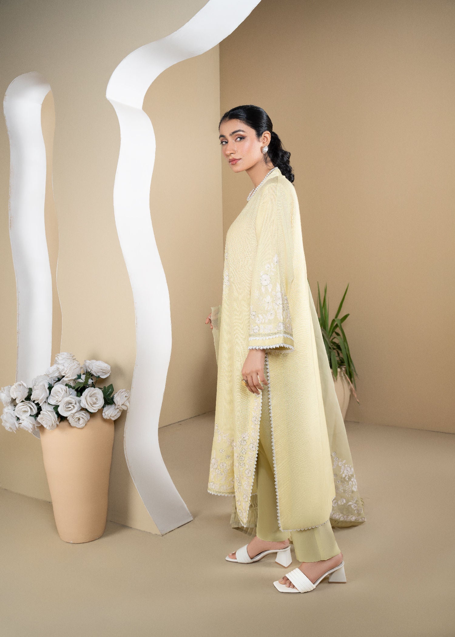 Muntaha By Shanzay Zureen SFLP01 Women 3pcs