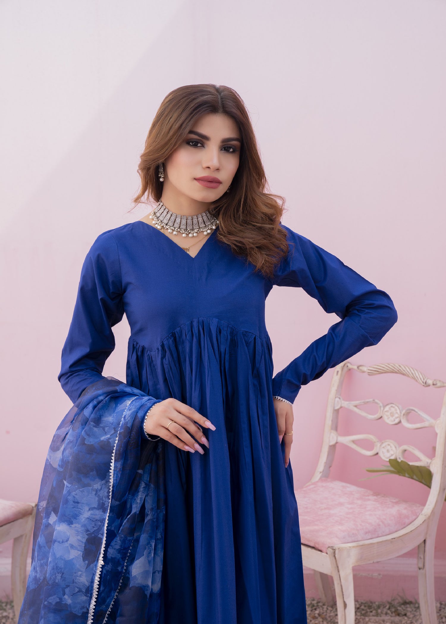 Emeralds ROSHAN JAHAN Women 1pcs