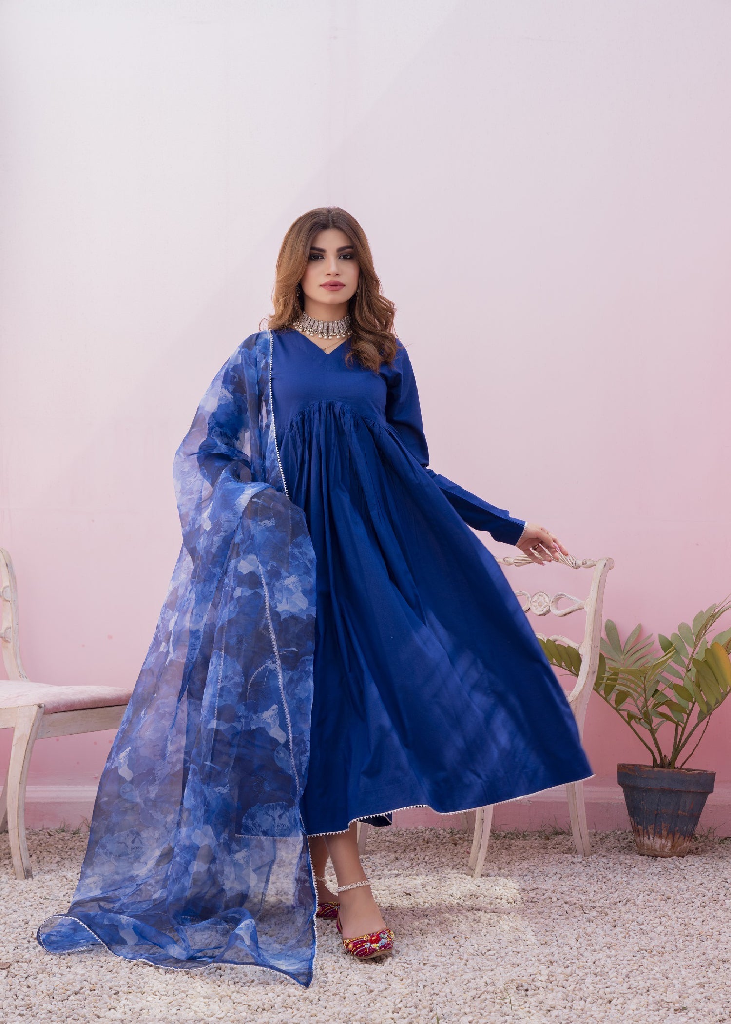 Emeralds ROSHAN JAHAN Women 1pcs