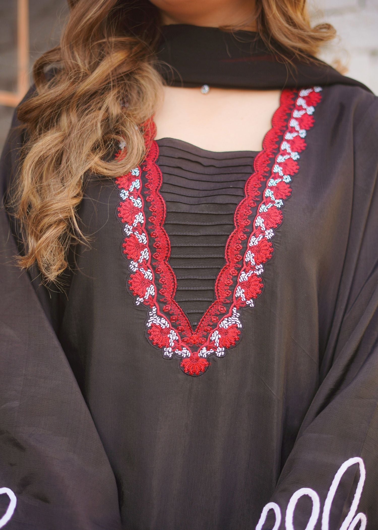 Fozia Khalid Noir Women 3pcs