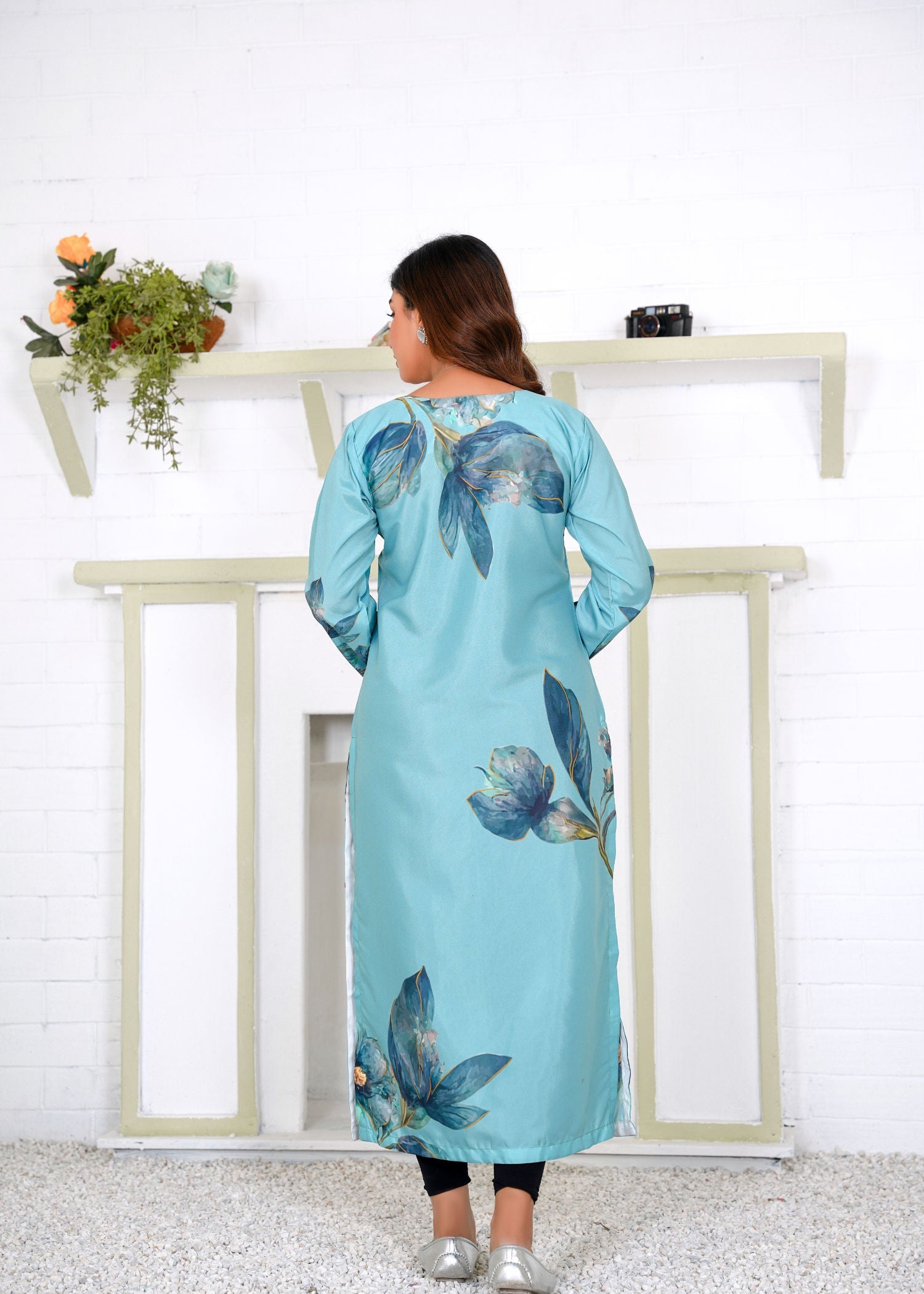 Athena Apparels Jada: Pacific Blue Color Long Shirt With A Touch Of Flower 387 Women 1pcs