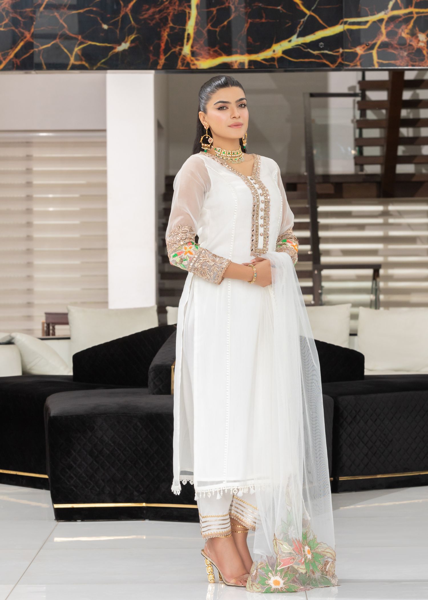 Khuda Baksh Creations M 106 Snow White Women 4pcs