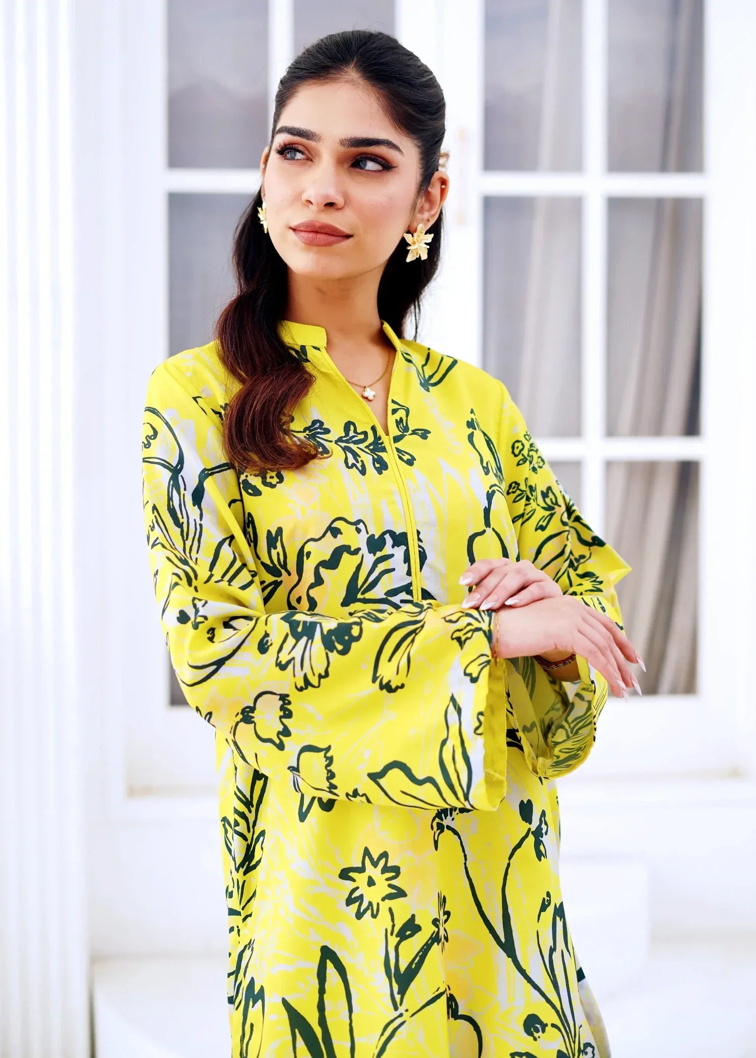 Nairah Daffodil Women 2pcs