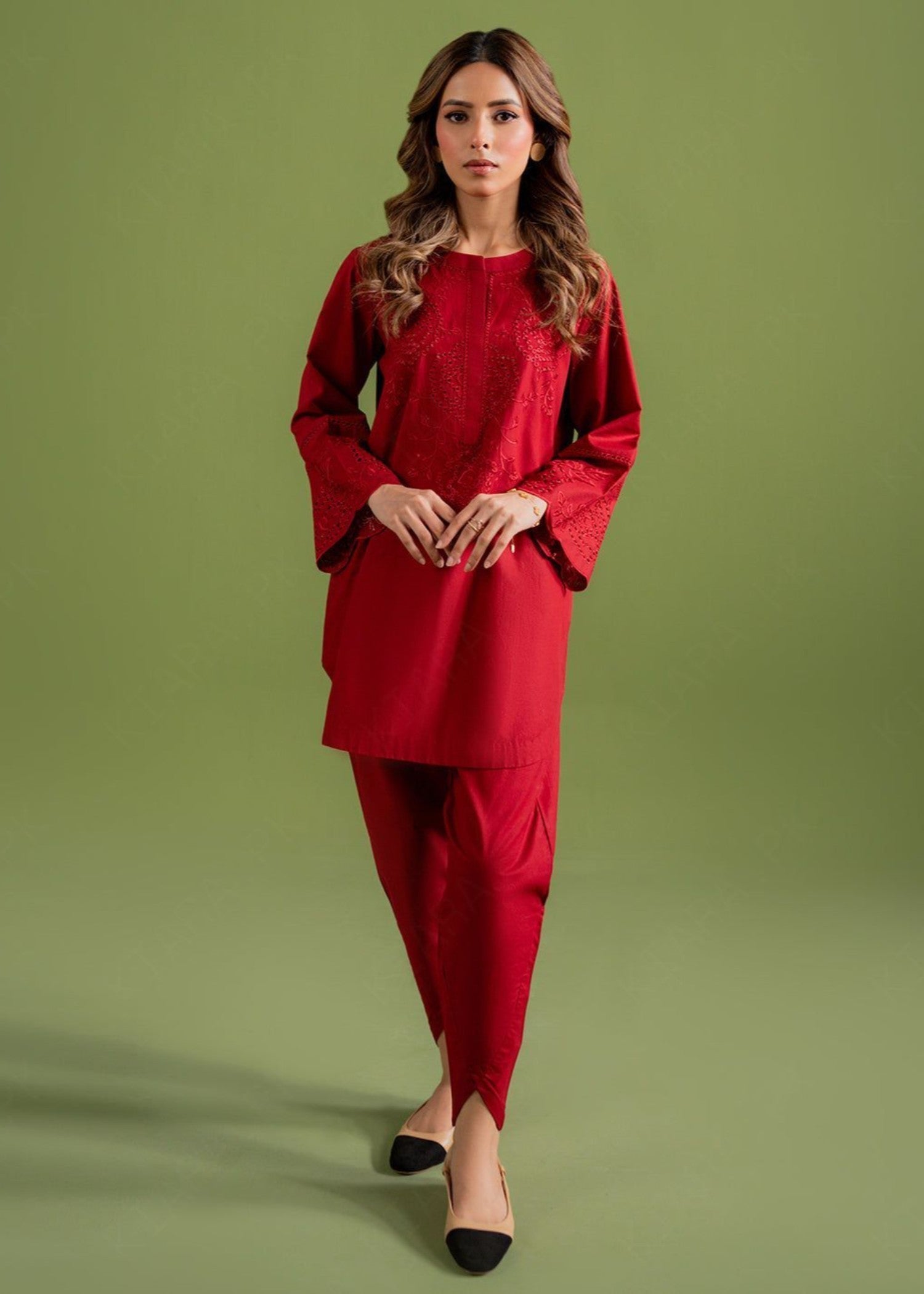 Kiara ROUGE Embroidered Set Women 2pcs