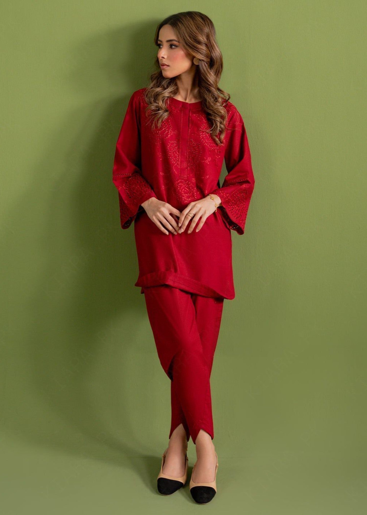 Kiara ROUGE Embroidered Set Women 2pcs