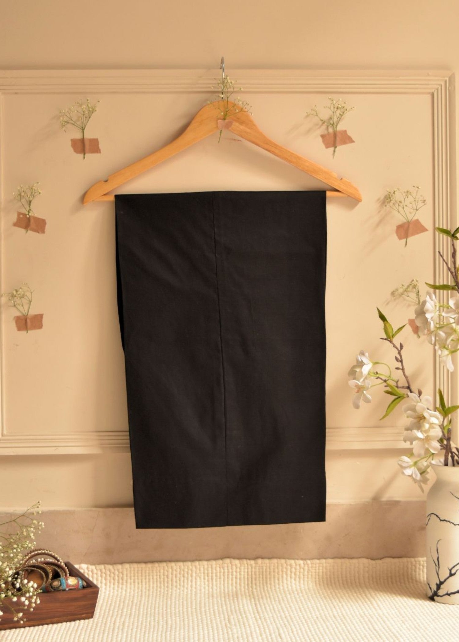 Baposh Black Kurta Set Women 2pcs