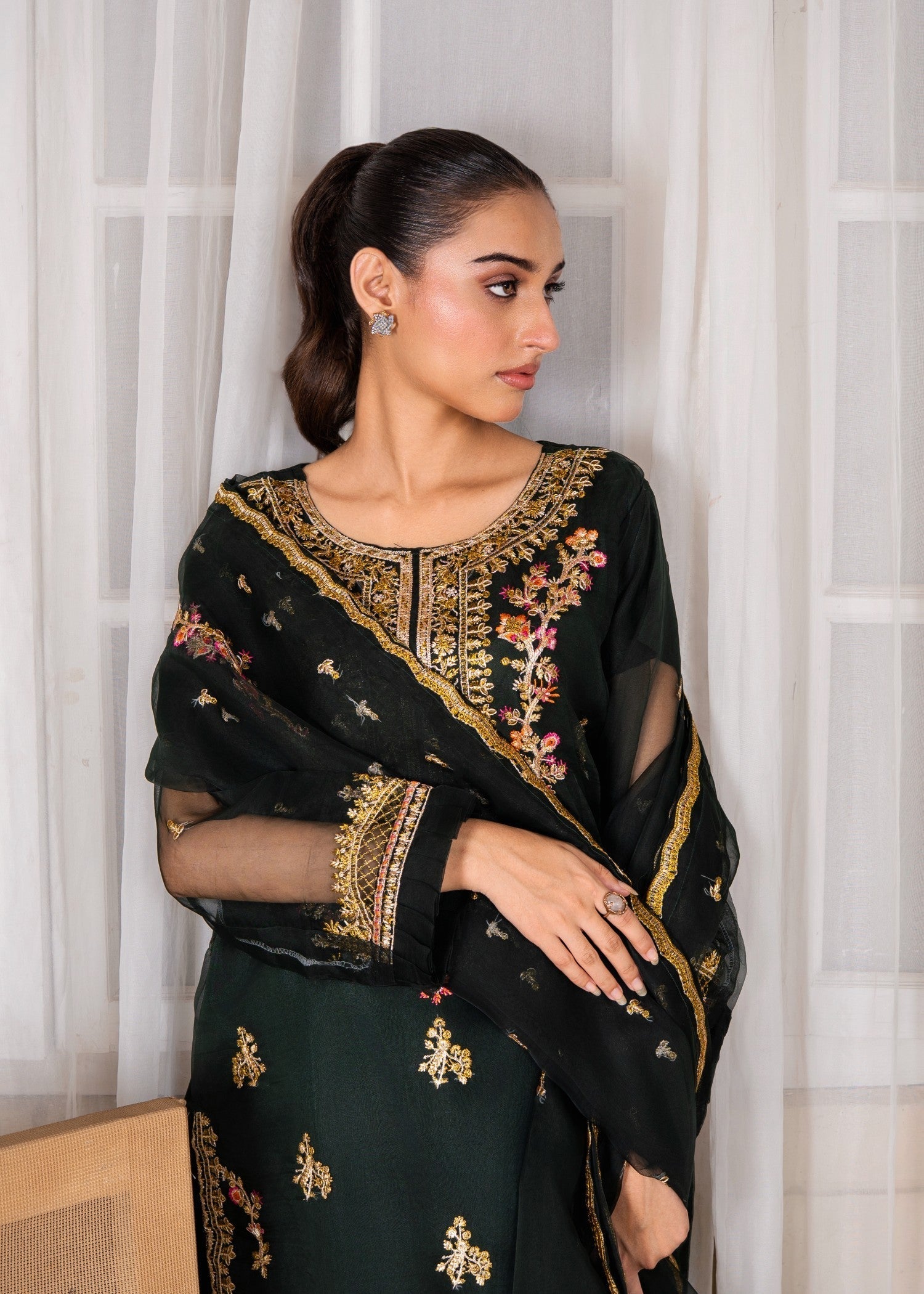 Gulposh Mehrou (Embroided ) Mongia Women 3pcs