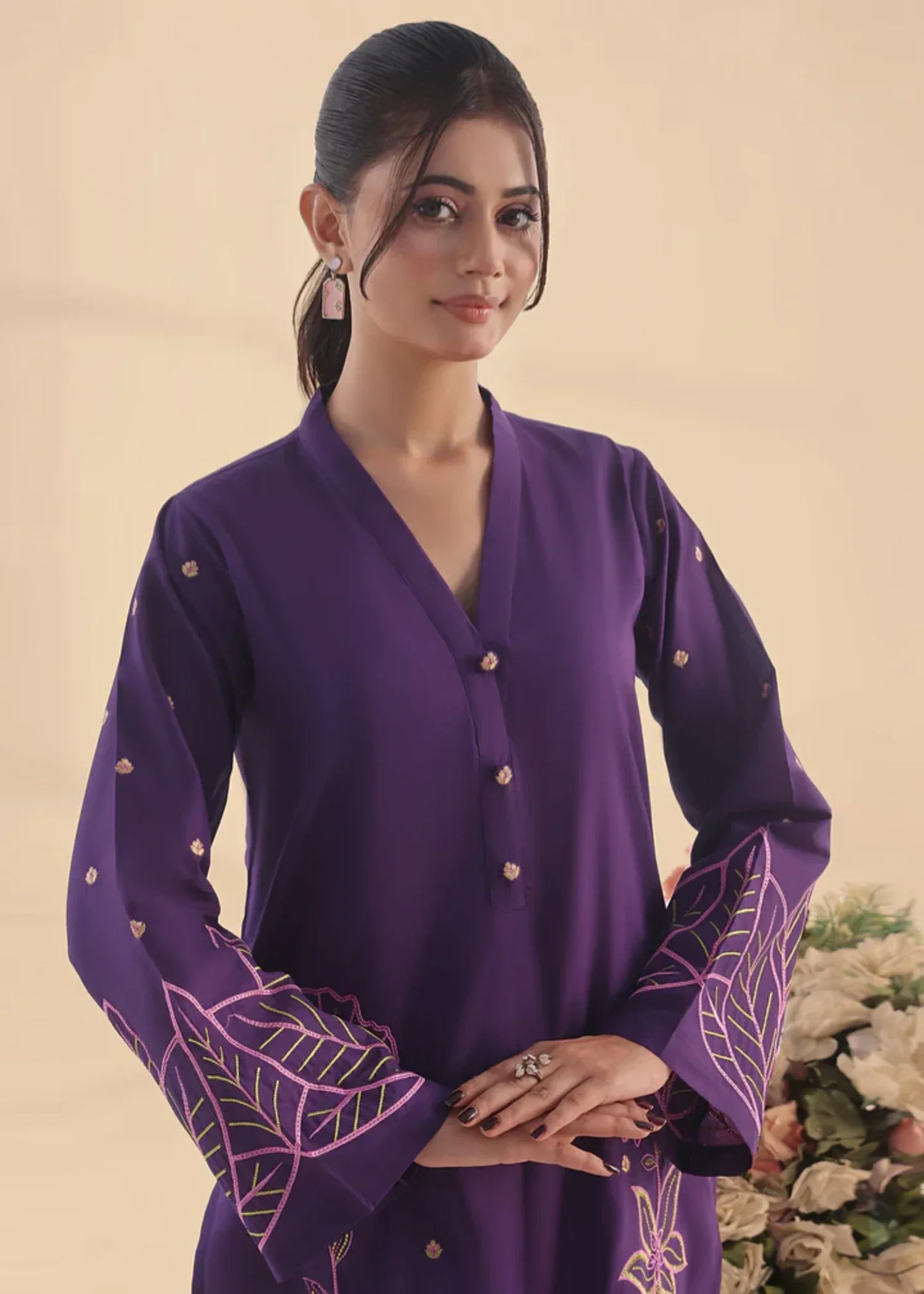 Luxeurs Saga Embroidered Lawn Dress Women 2pcs