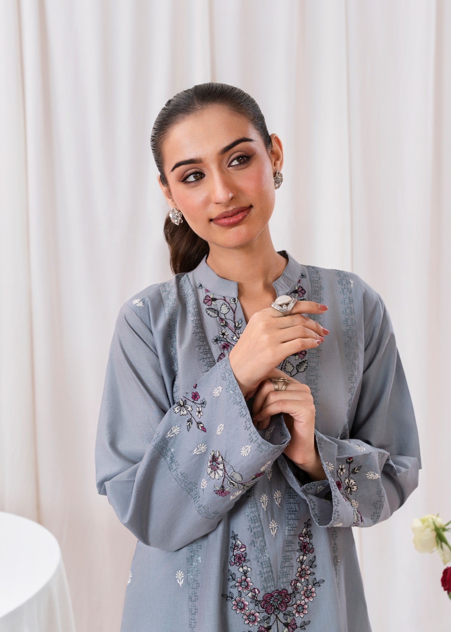 Gulle Eida Kashmiri Women 2pcs