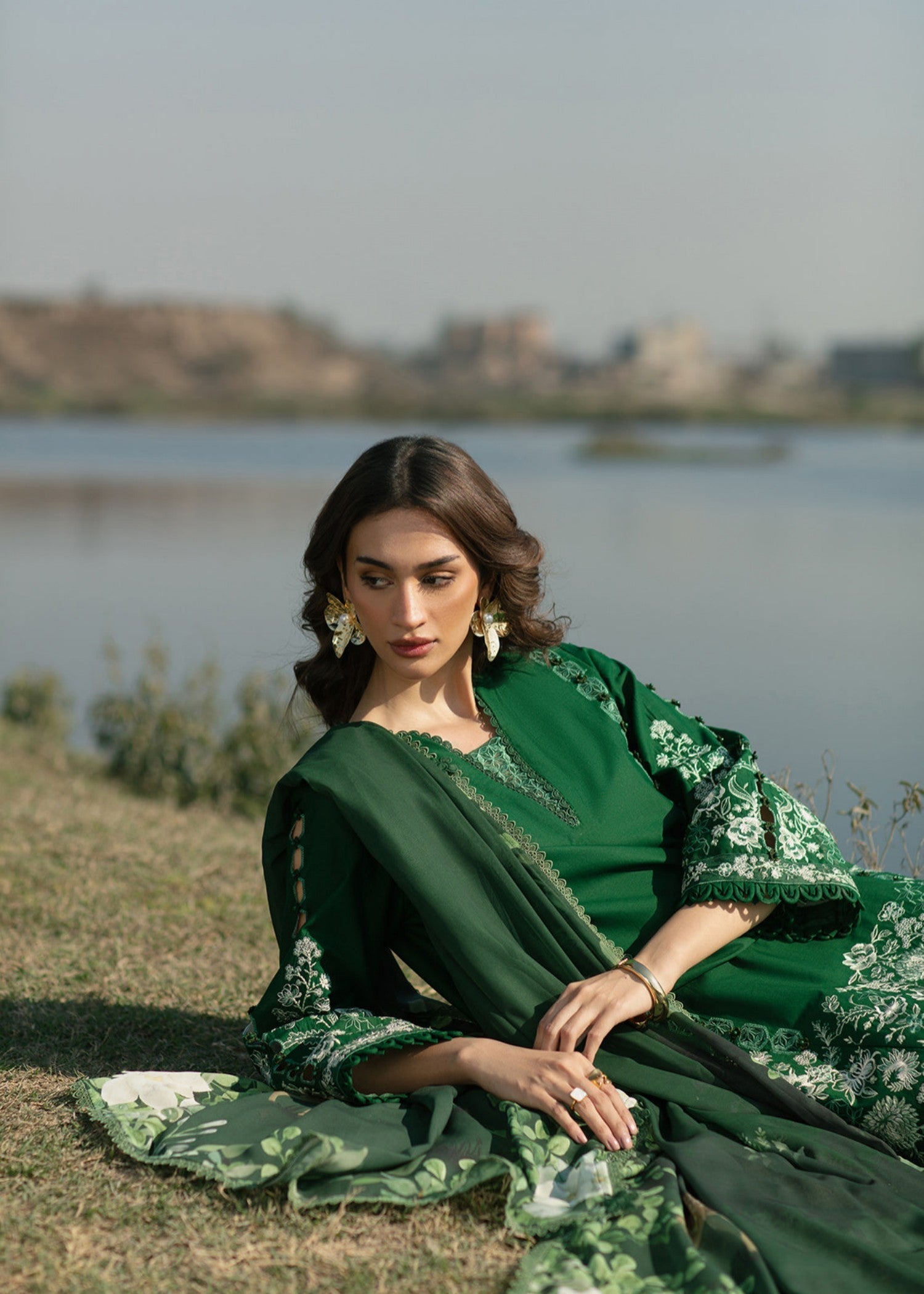 Musaif Nazrah () Women 3pcs