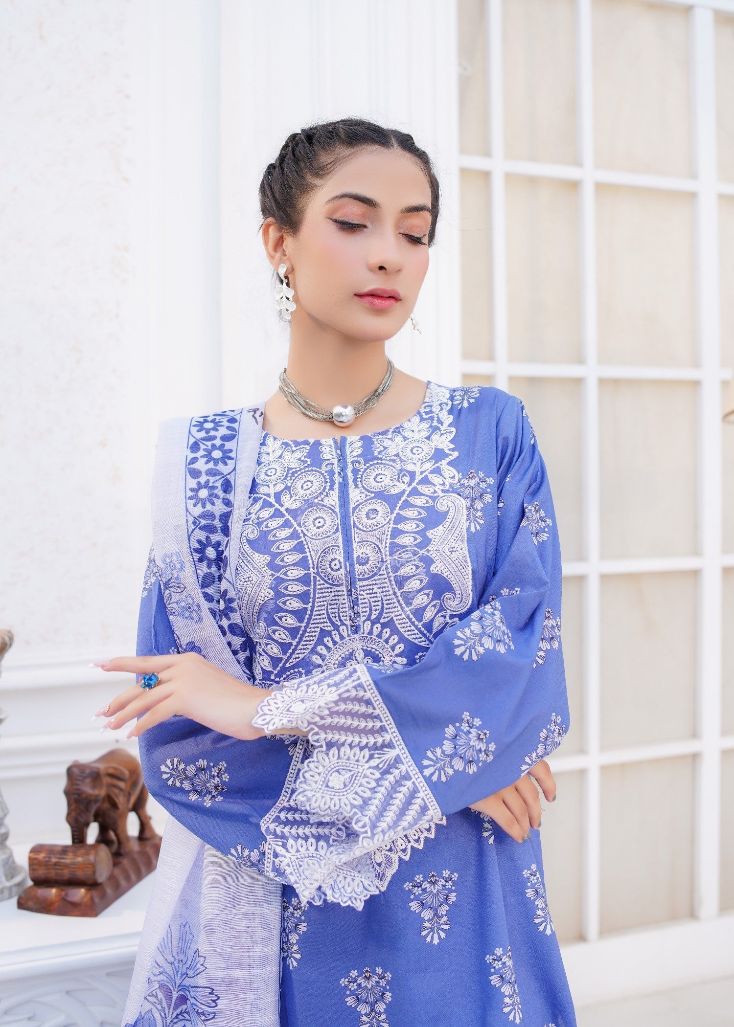 Safdar Embroidery Printed Pure Lawn Embroidered 17 Women 3pcs