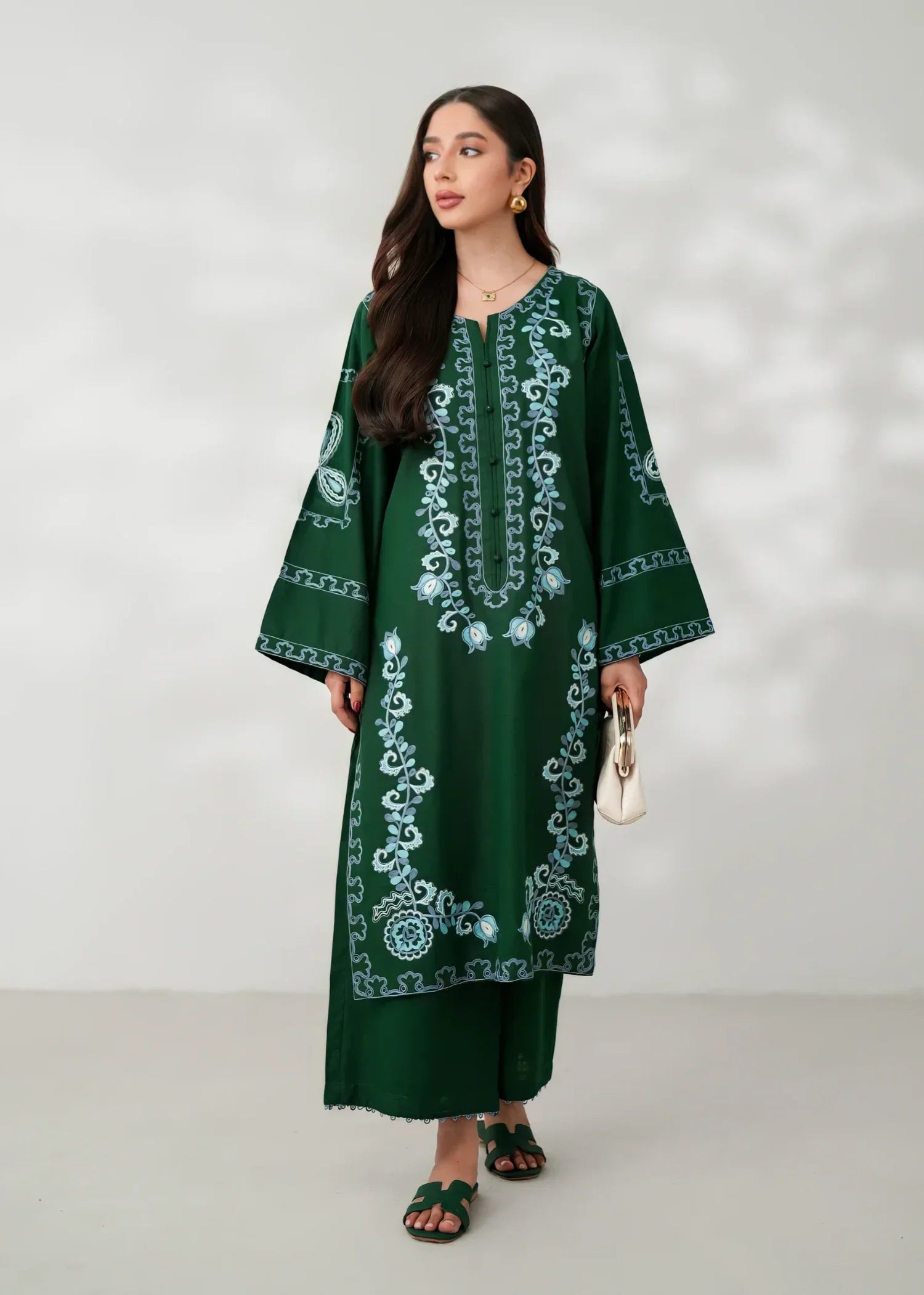 Sabahaats Noor e Hina: Deep Green Embroidered Lawn Masterpiece" Women 2pcs