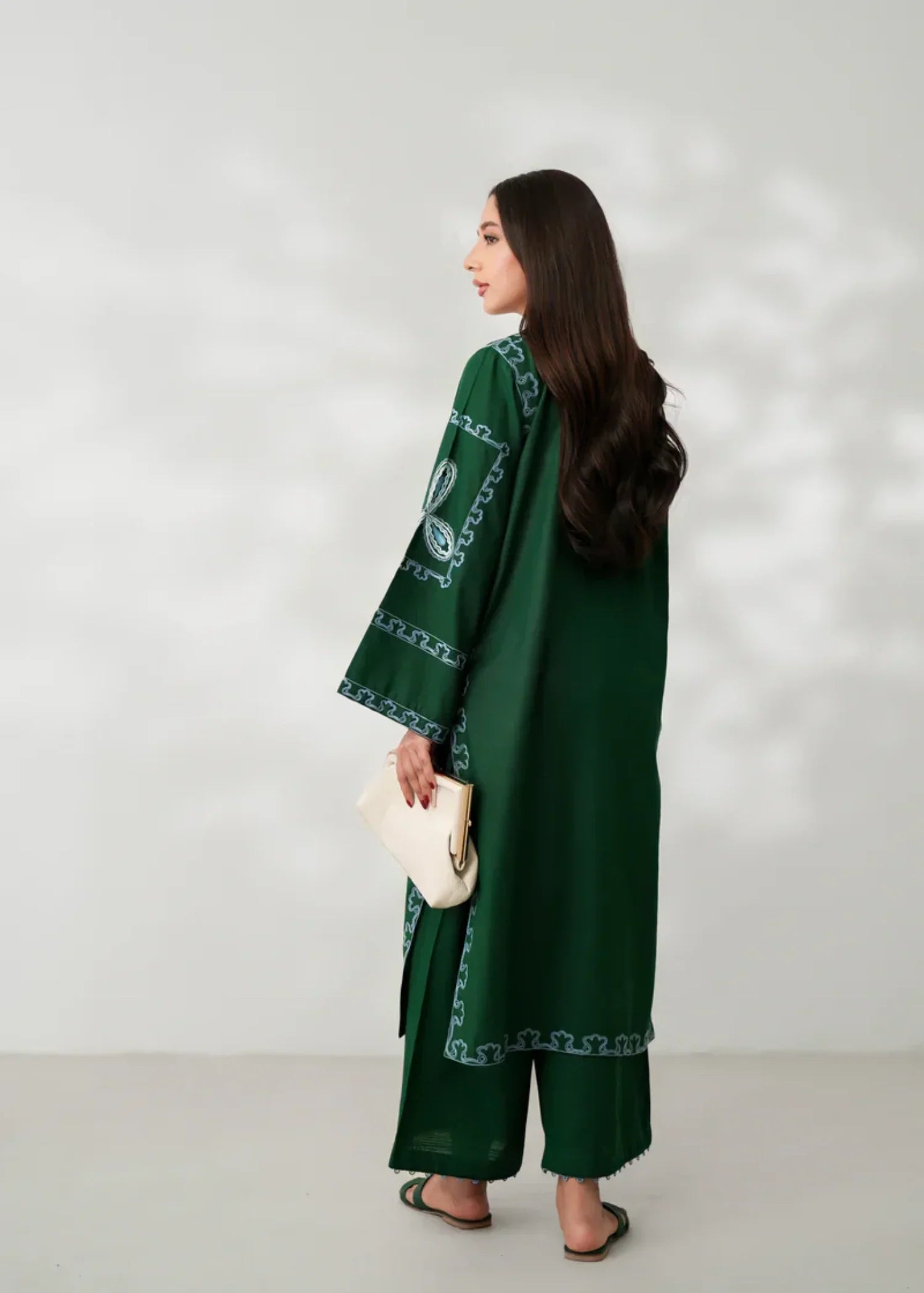 Sabahaats Noor e Hina: Deep Green Embroidered Lawn Masterpiece" Women 2pcs