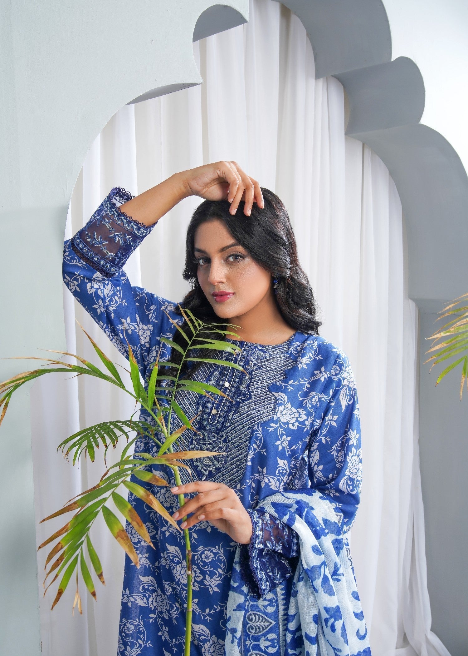 Dareechay Royal Blue Print Suit FOP34 Women 3pcs