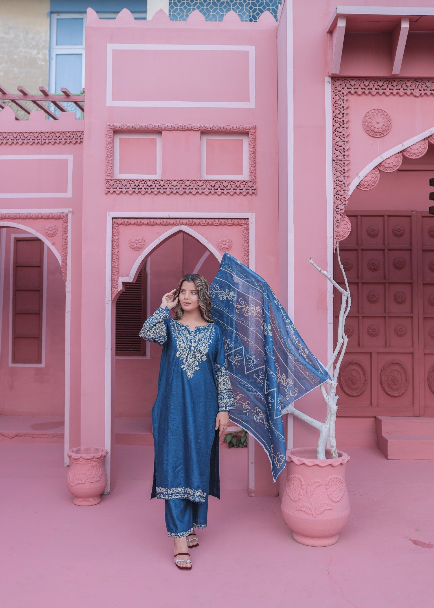 Shehroz Fashion PARIZAAD LAWN EMBROIDERY Women 3pcs