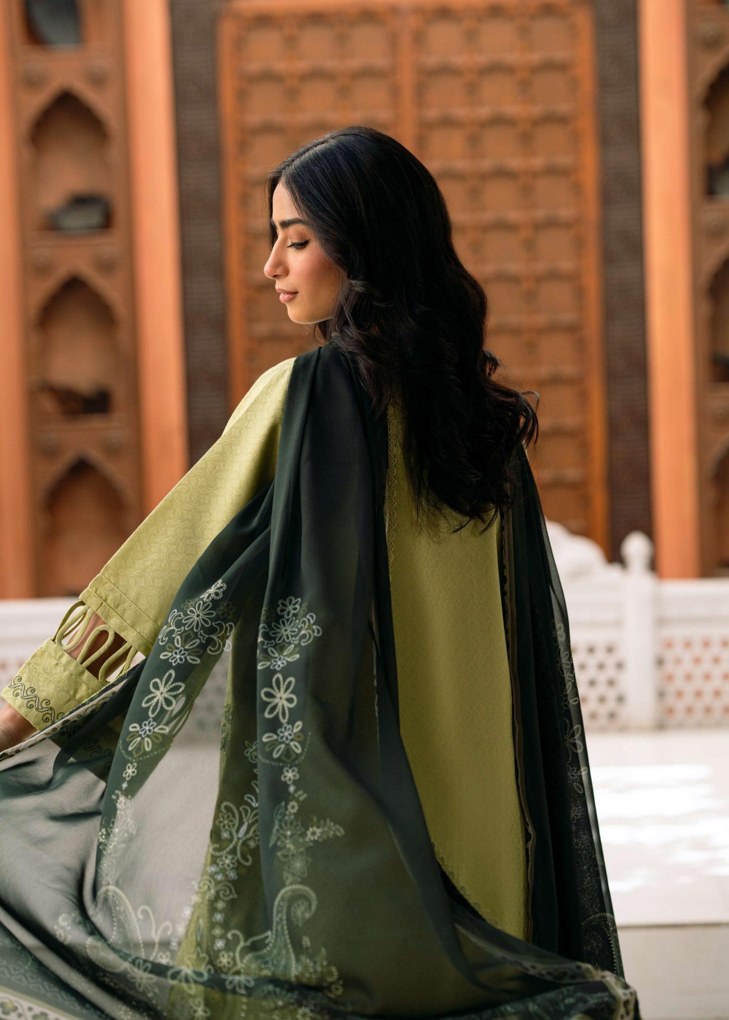 Musaif Abrooh Stitched () Women 3pcs