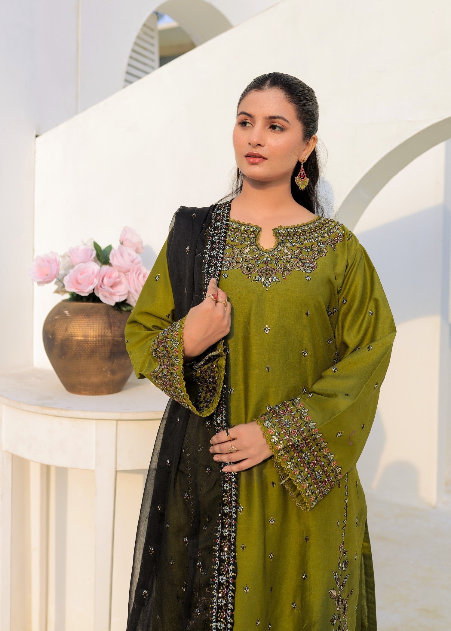 Shehroz Fashion RANG E JAHAN LAWN EMBROIDERY SUIT Women 3pcs