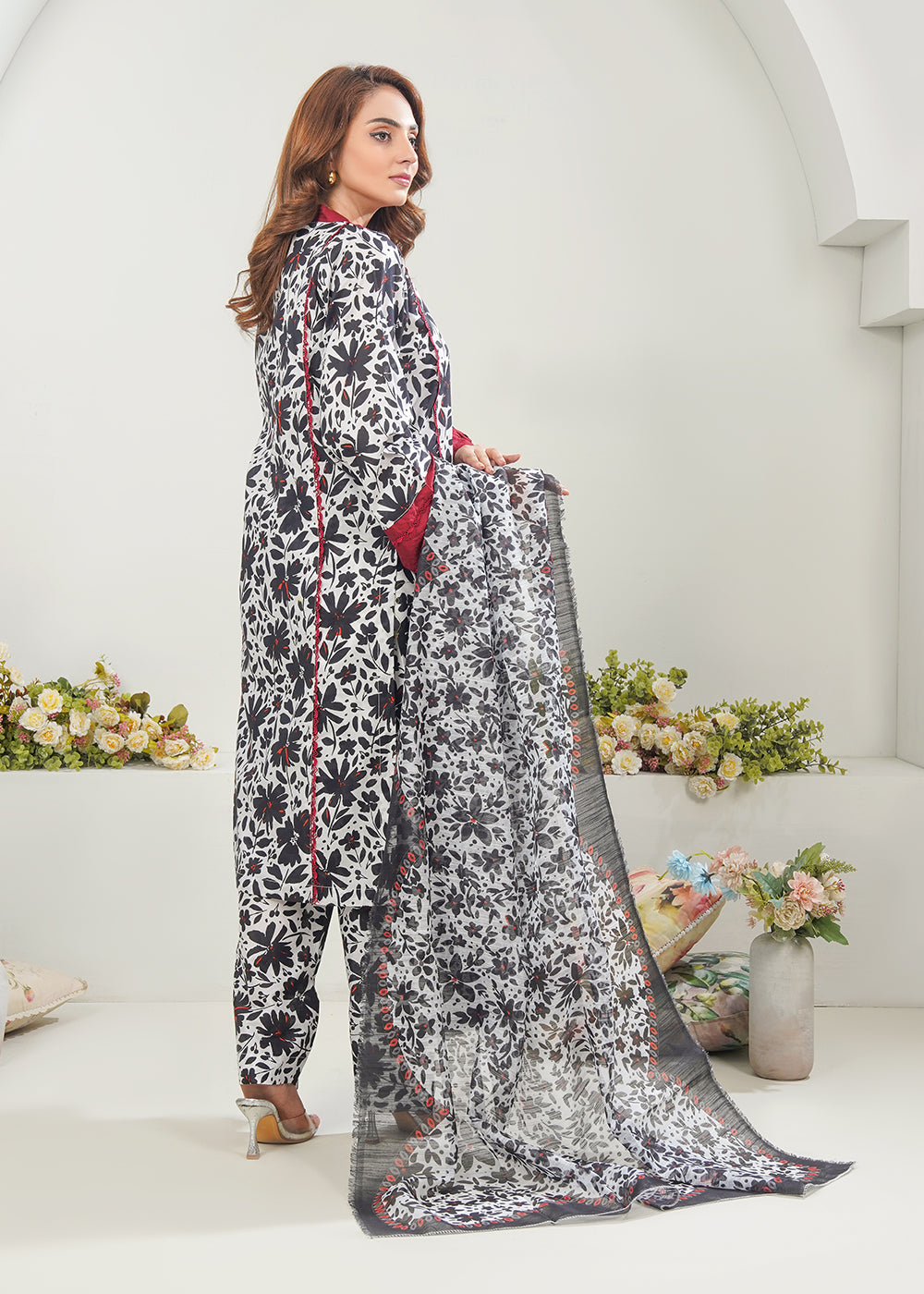 Elara Official Noir Bloom Printed Women 3pcs