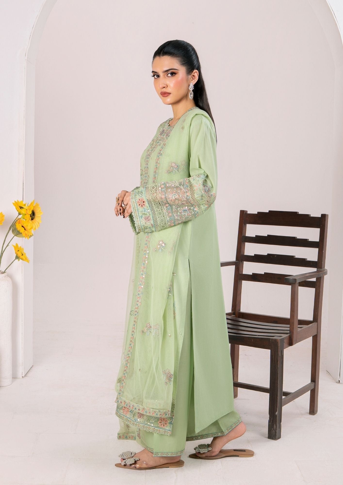 Alfatah Pret Embroidered Lawn ZAUQ S25 0007 Women 3pcs