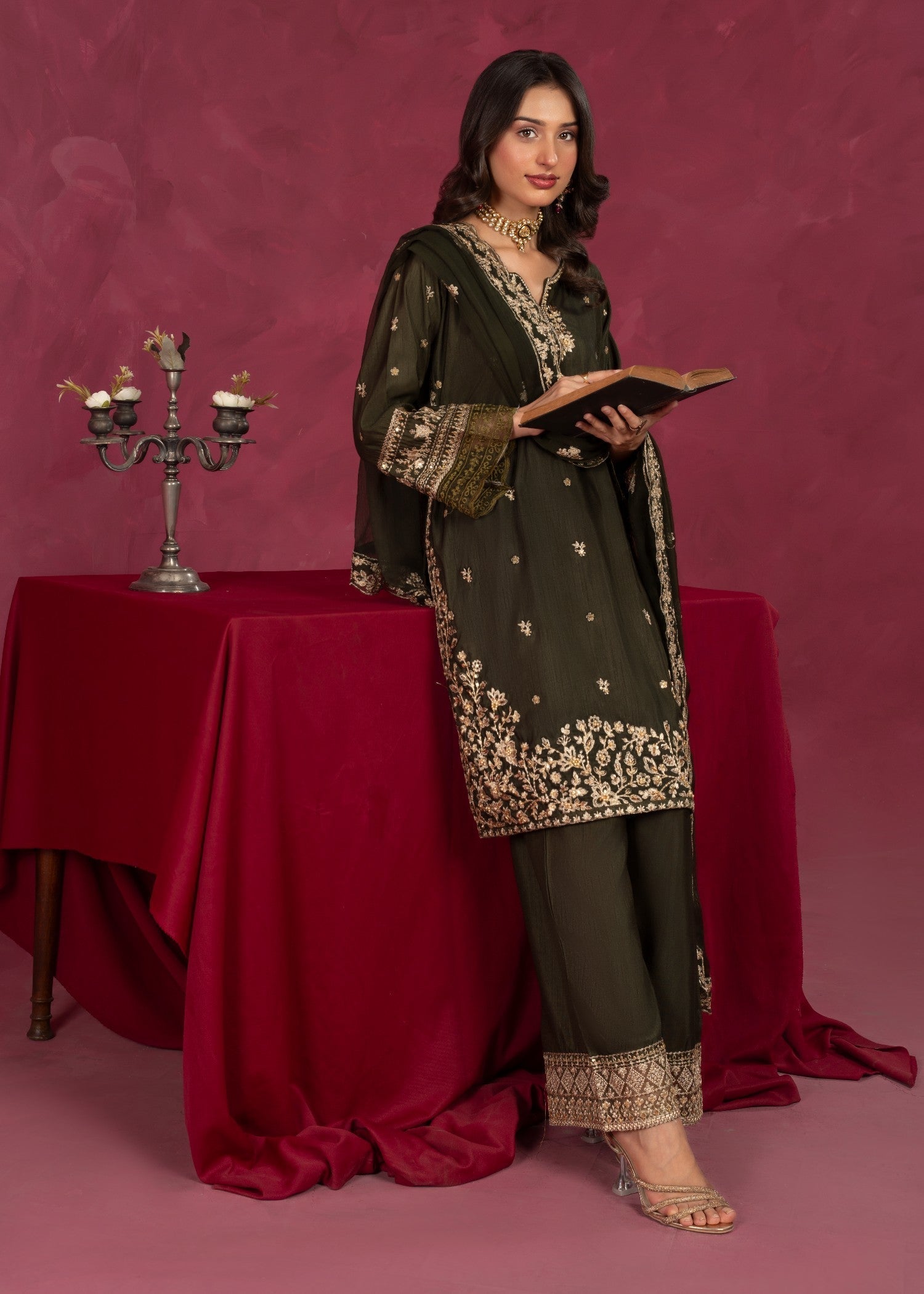 Four Season Boutique JASHAN RAOSILK MHENDI GREEN Women 3pcs