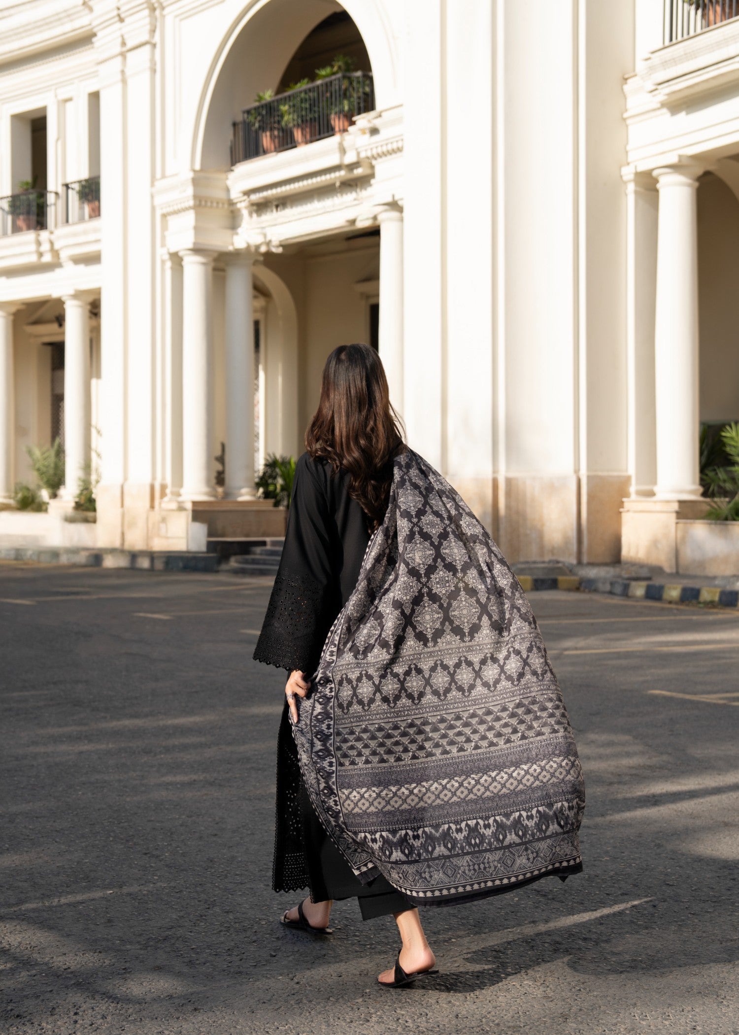 Casual Lite Cotton Emb Suit Black 2 Women 3pcs