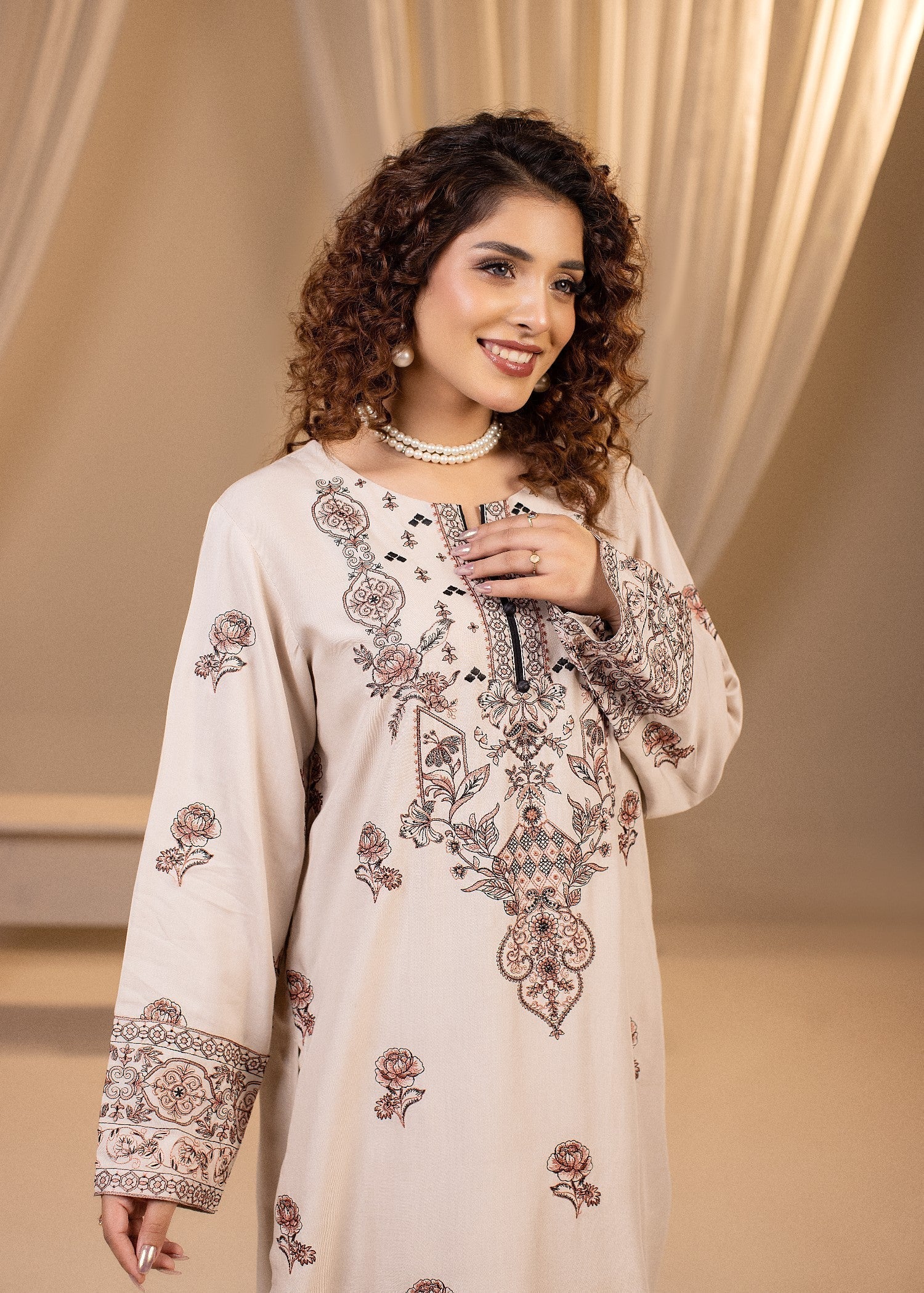 Aster Elinor Kurta Women 1pcs