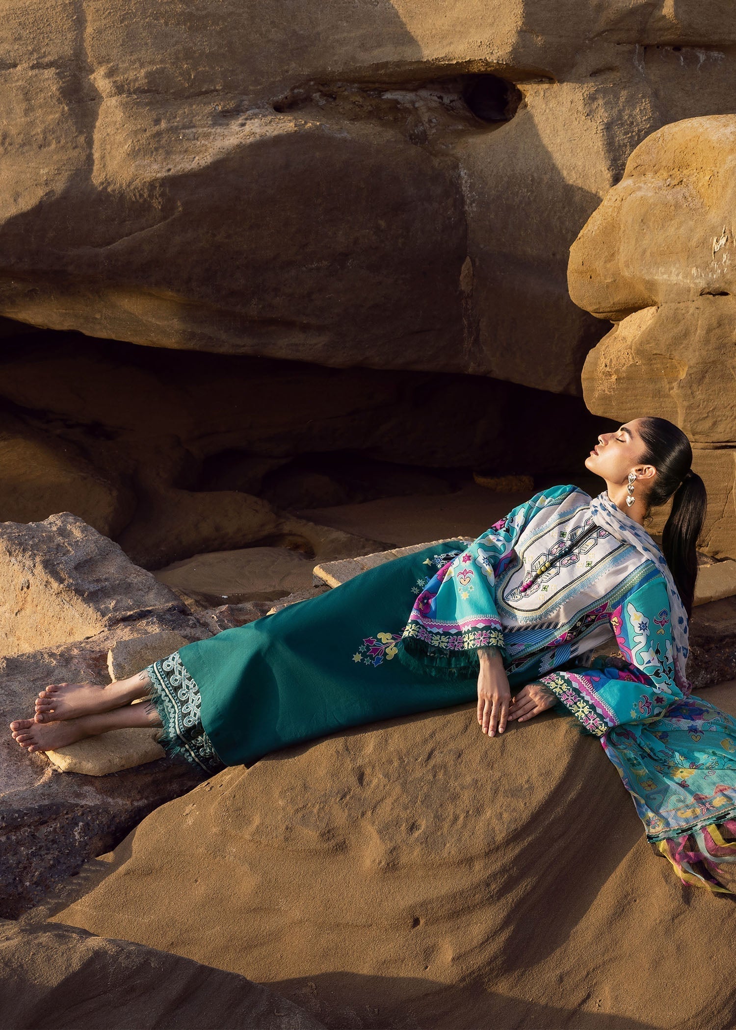 Sadaf Fawad Khan Surf Gypsy Women 3pcs