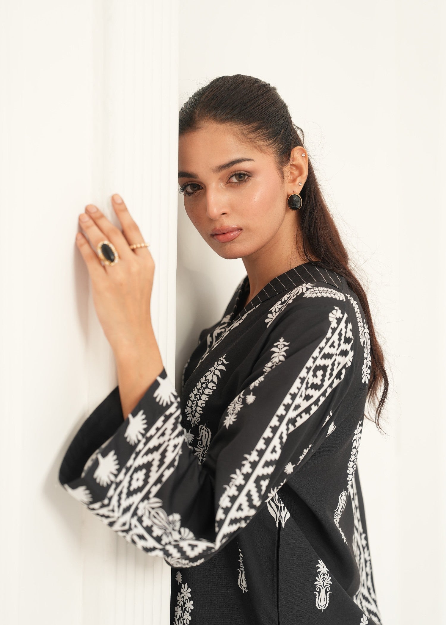 Nairah Tiara Women 2pcs