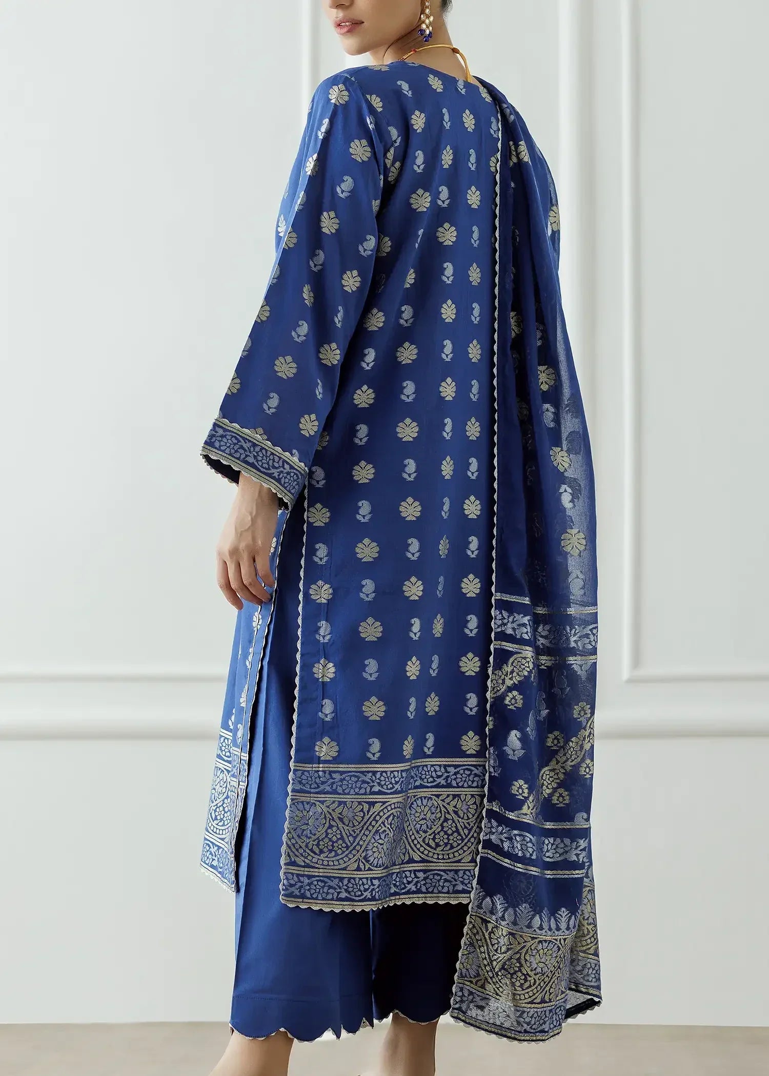 Orient Stitched | | CLASSIC LAWN JACQUARD COLLECTION | OTL 25 047 Women 3pcs