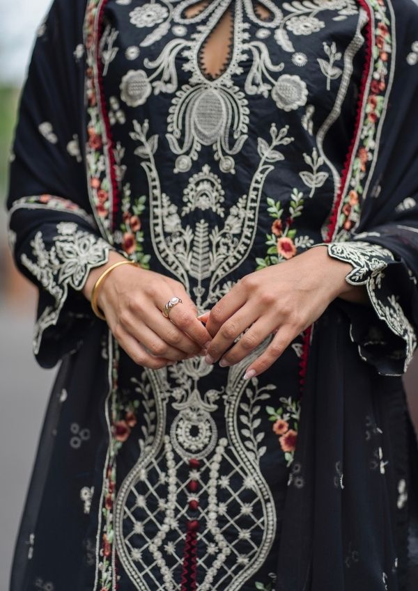 Meeraki Kohl Black Women 3pcs