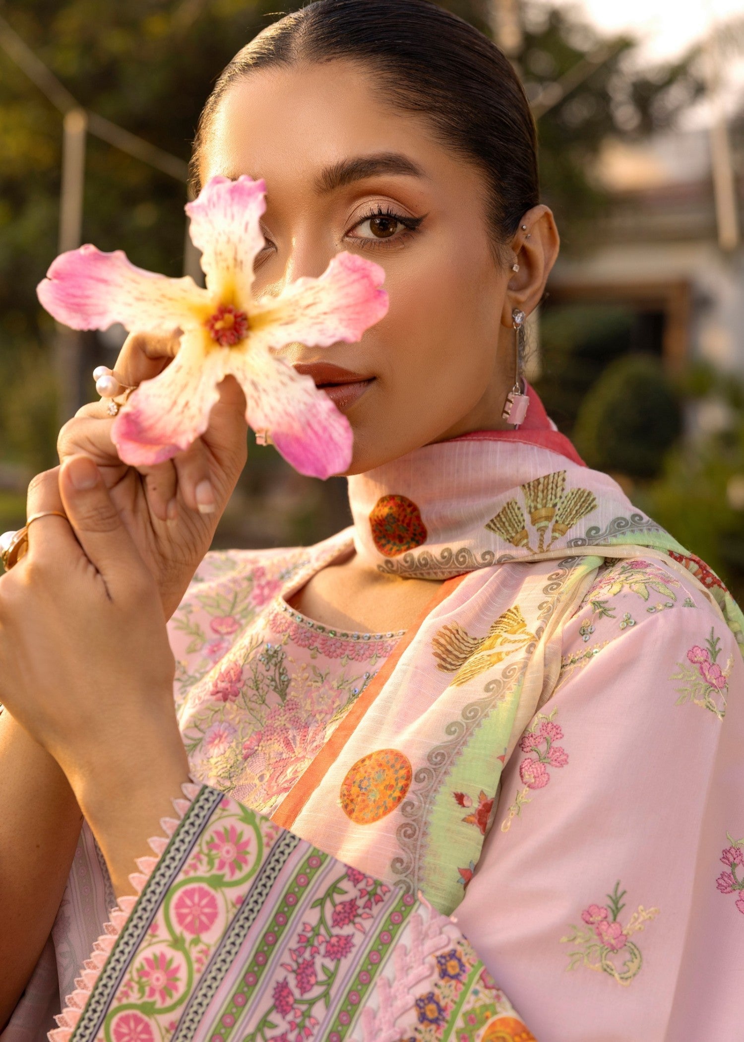 Tessa Blush Bloom Pret Women 3pcs