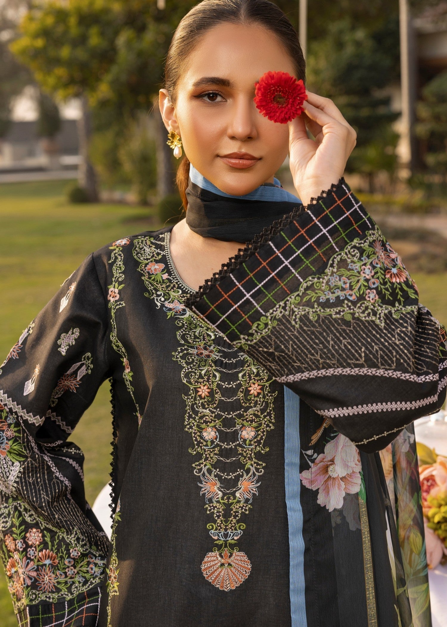 Tessa Noir Enchantment PRET Women 3pcs