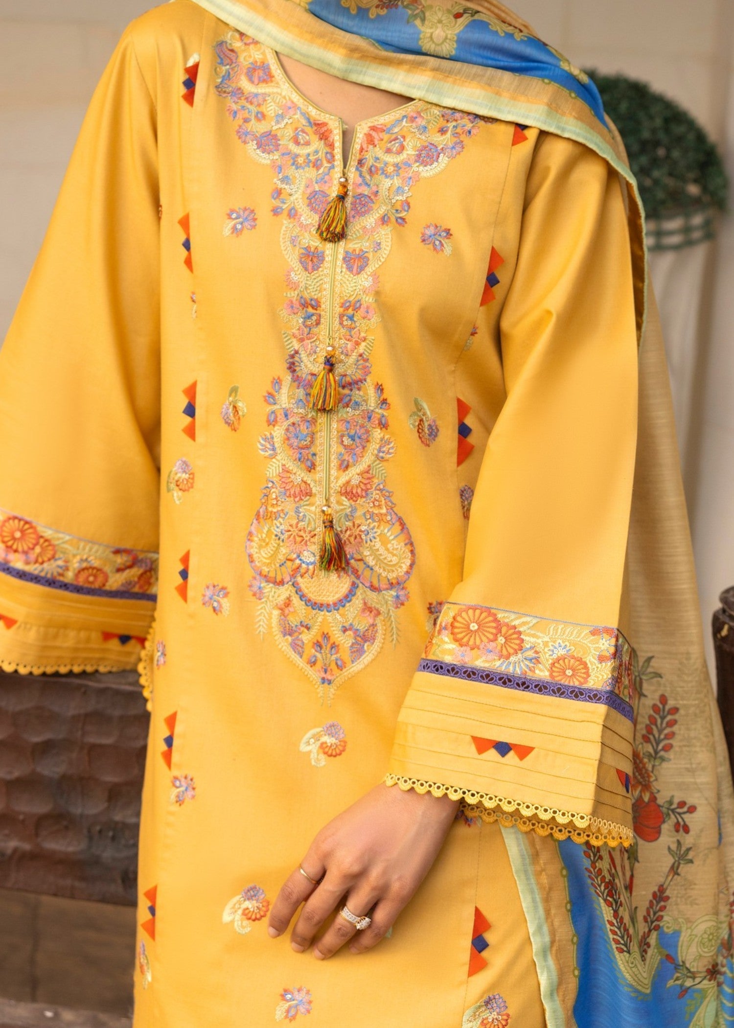 Tessa Sunehri Aura PRET Women 3pcs