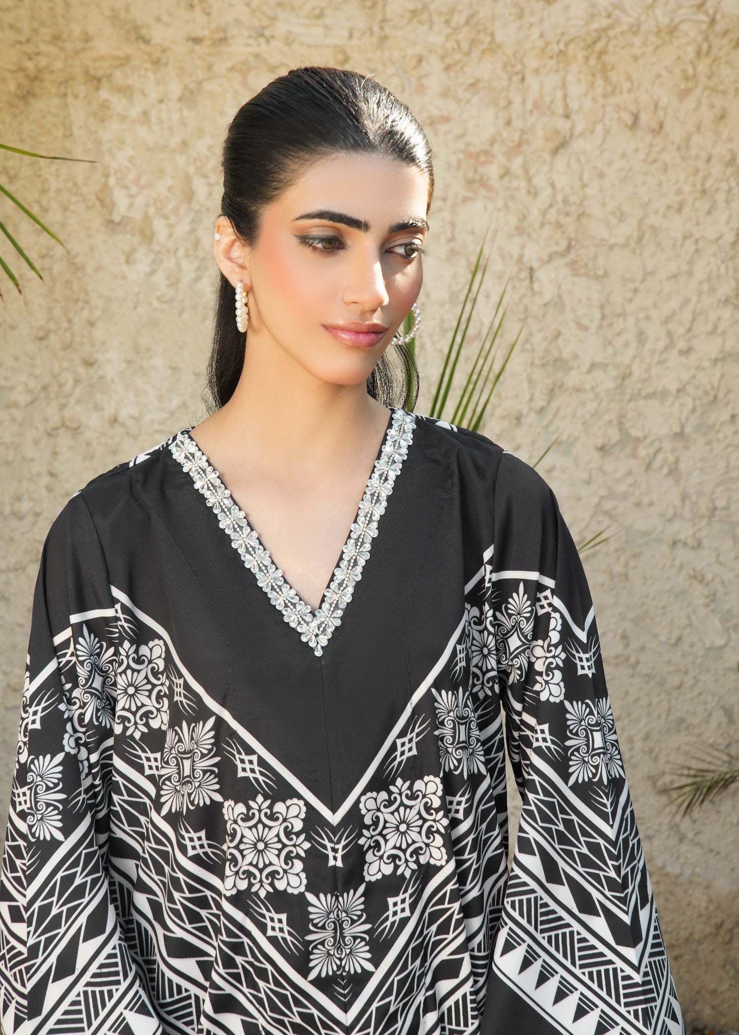 Stitch Vibes Noirella Shirt Women 1pcs