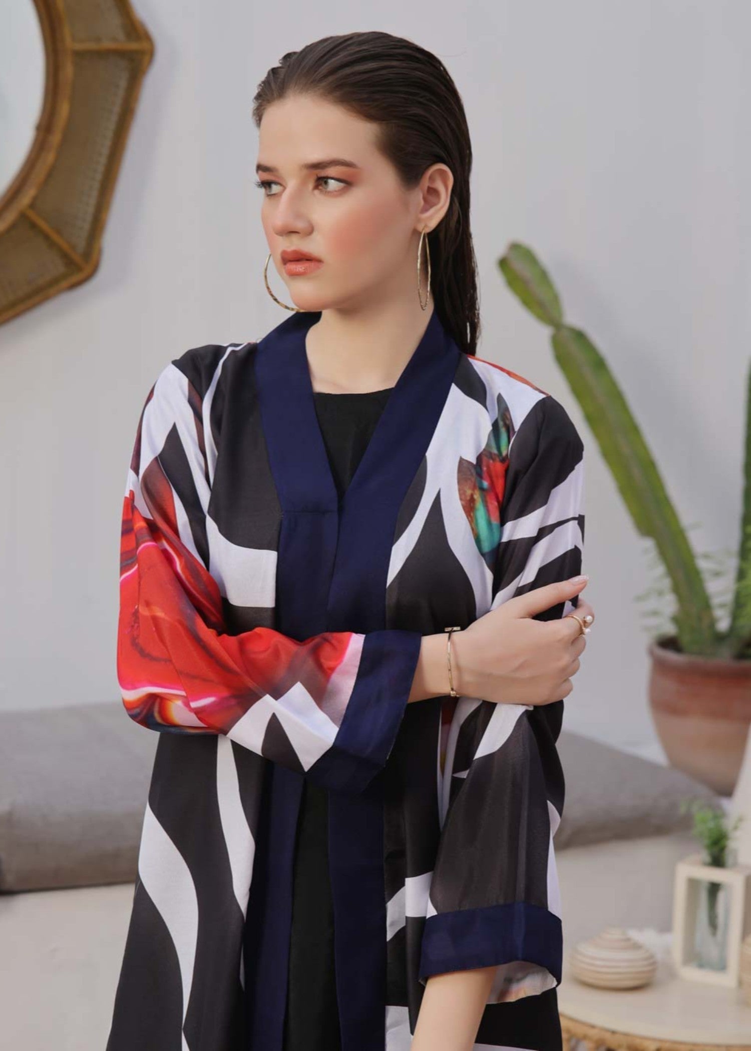 Tng (The Next Generation) Gulzaar Shrug | Black Women 1pcs