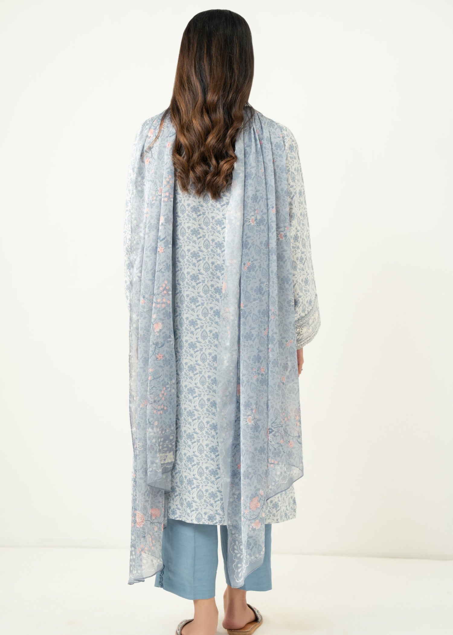 Zeen Stitched Embroidered Oak Silk Suit WZM34534 Women 3pcs