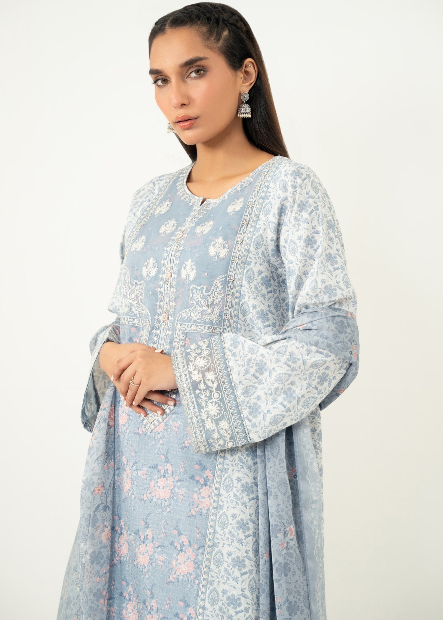 Zeen Stitched Embroidered Oak Silk Suit WZM34534 Women 3pcs