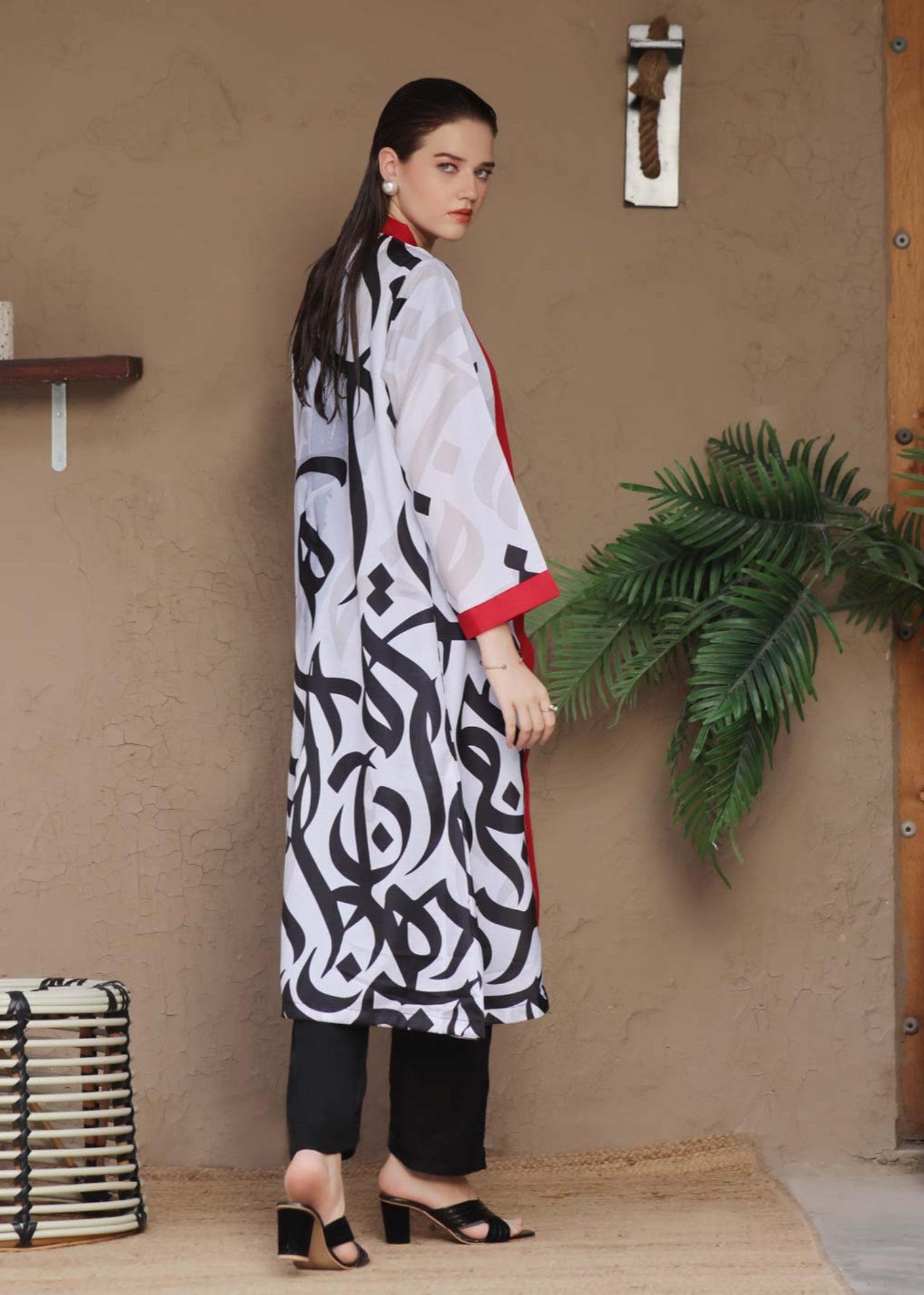 Tng (The Next Generation) Huroof Shrug | White Women 1pcs